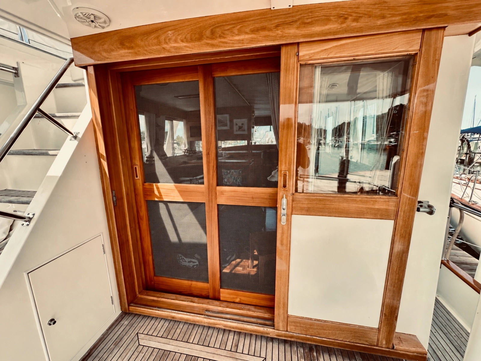 1998 Grand Banks Europa