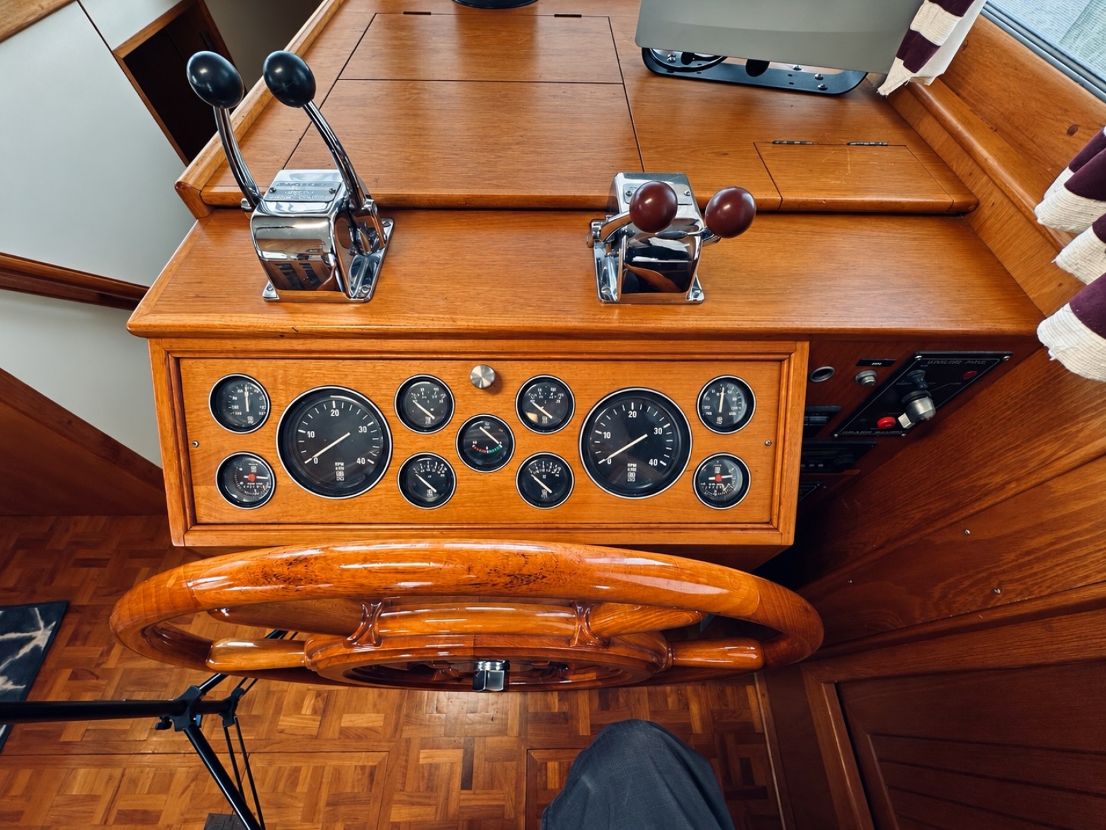 1998 Grand Banks Europa