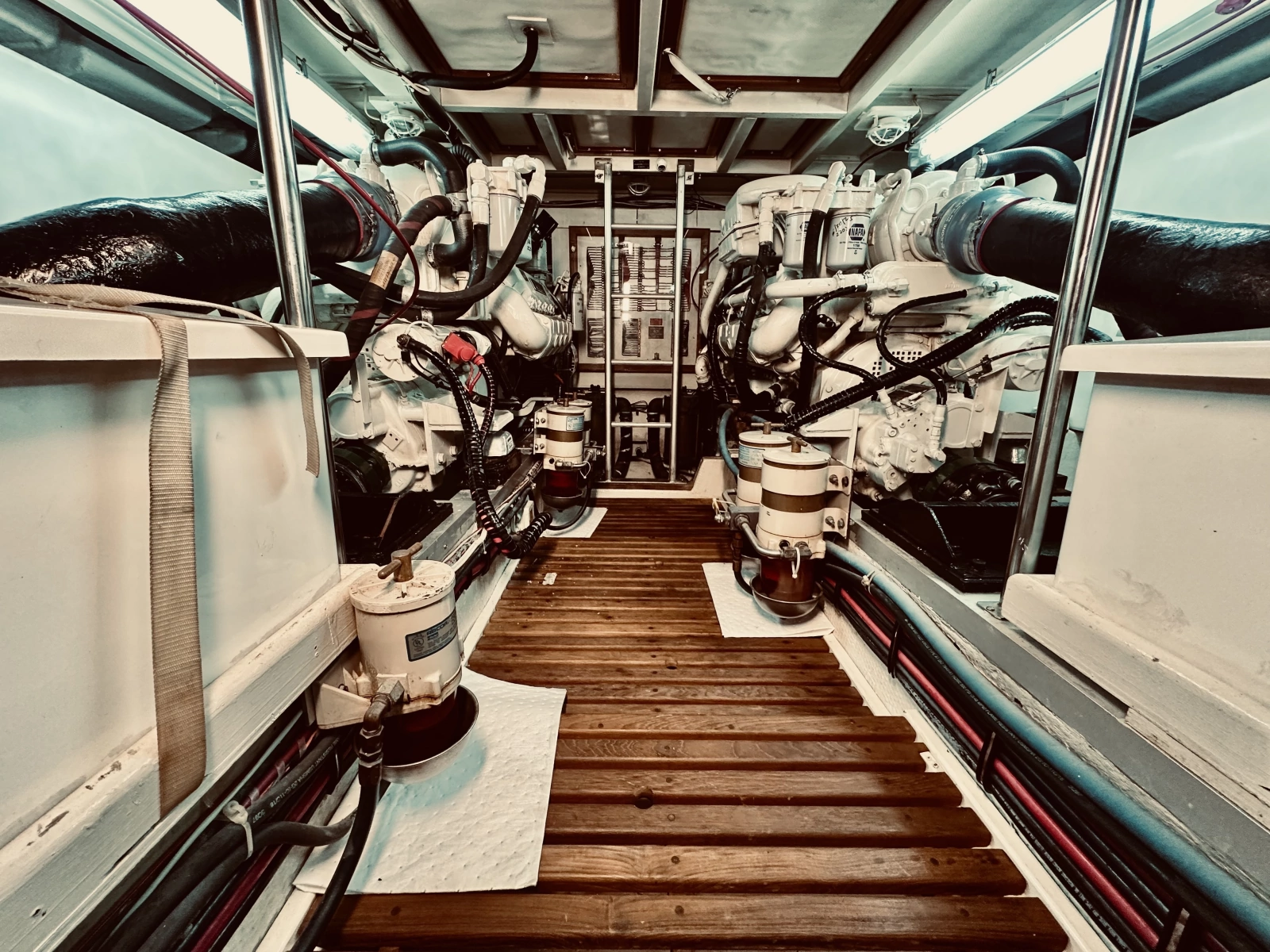 1998 Grand Banks Europa