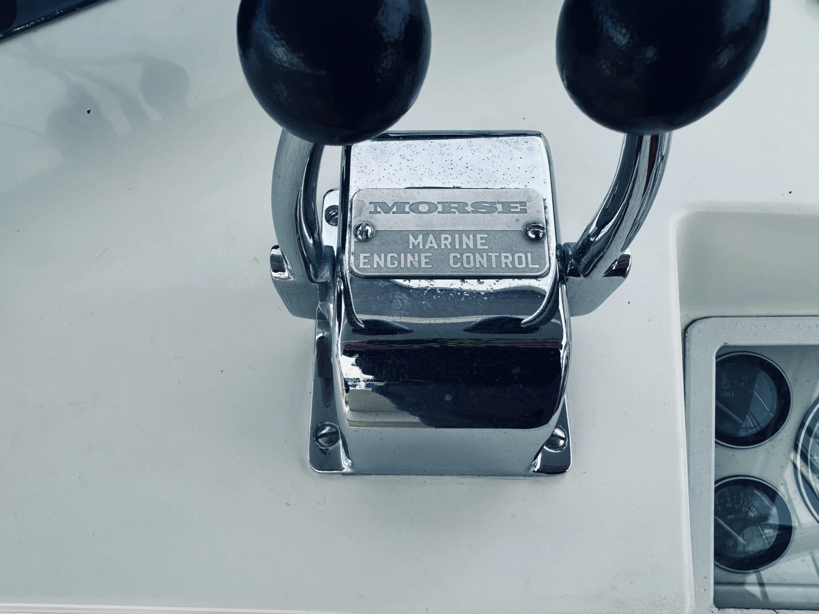 1998 Grand Banks Europa