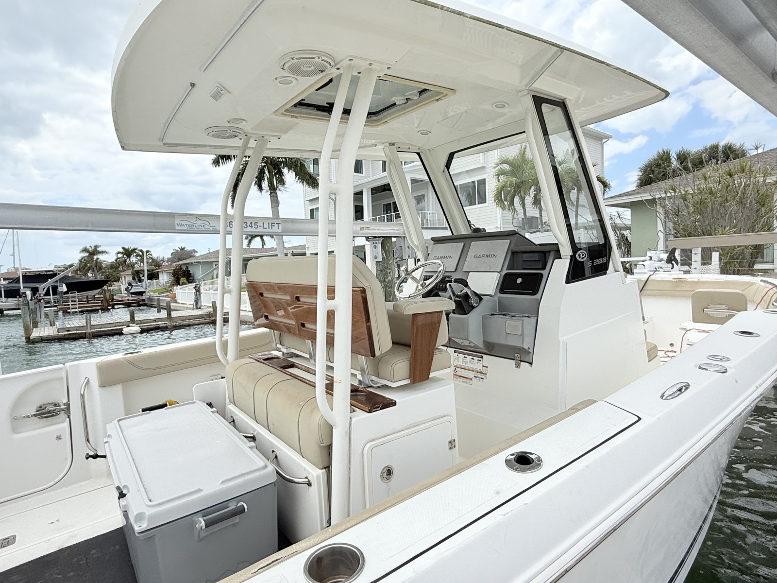 2019 Pursuit S 288 Sport
