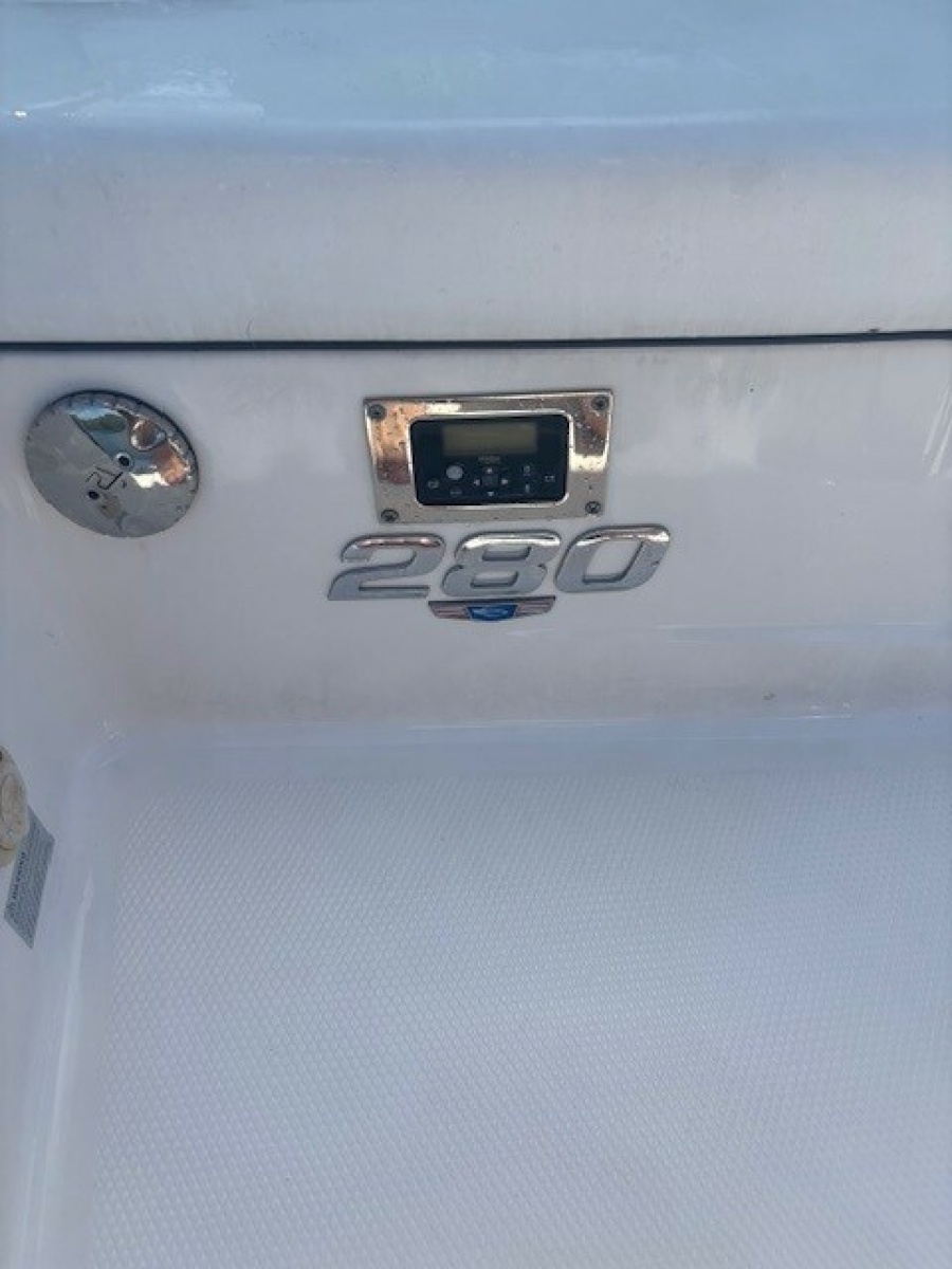 2021 Chaparral 28 OSX