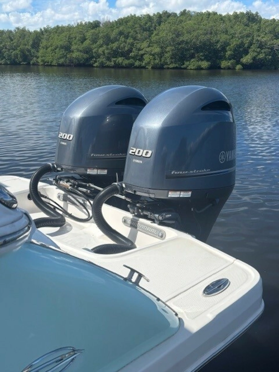 2021 Chaparral 28 OSX