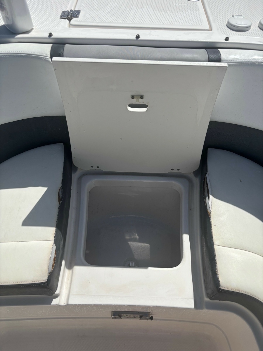 2021 Chaparral 28 OSX