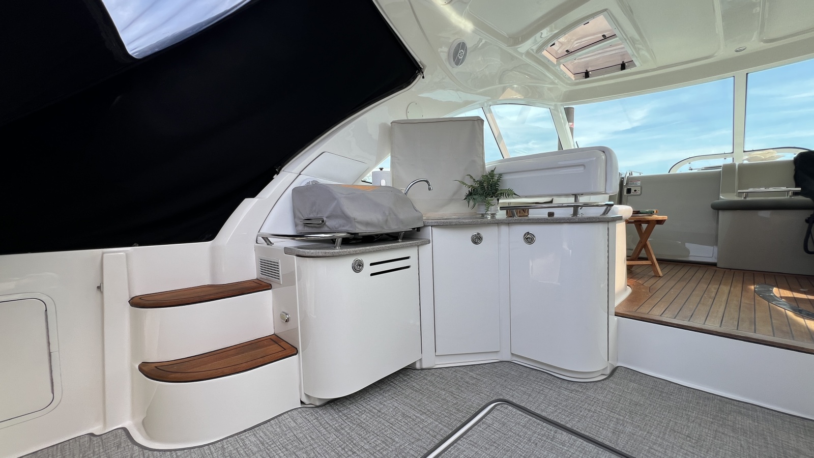 2006 Sea Ray 48 Sundancer