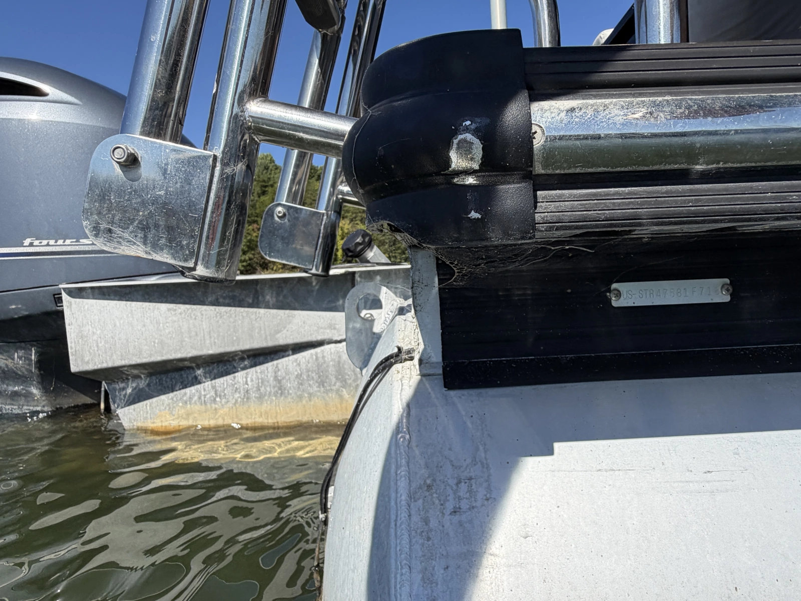 2018 Starcraft SLS 3 Tritoon