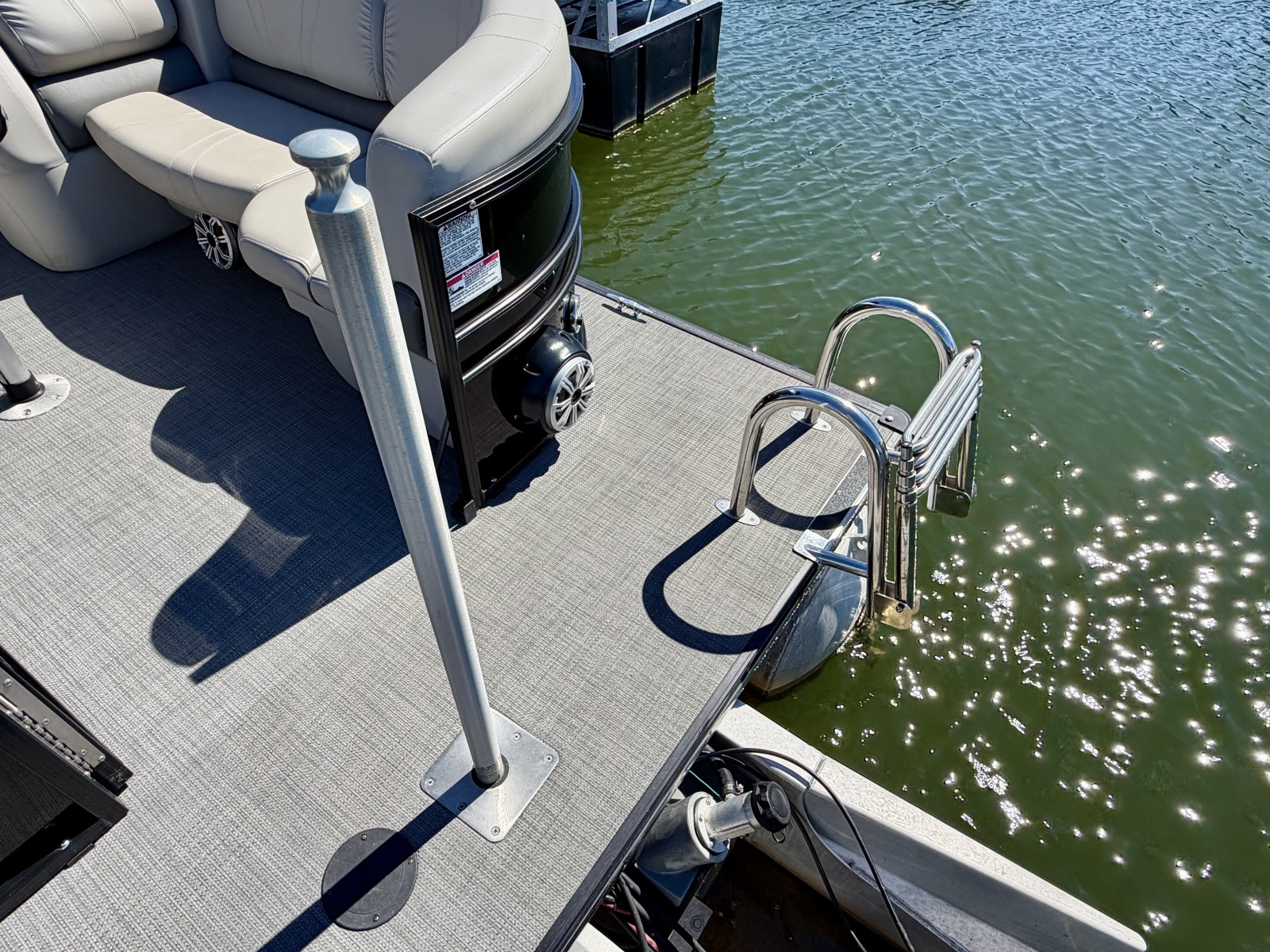 2018 Starcraft SLS 3 Tritoon