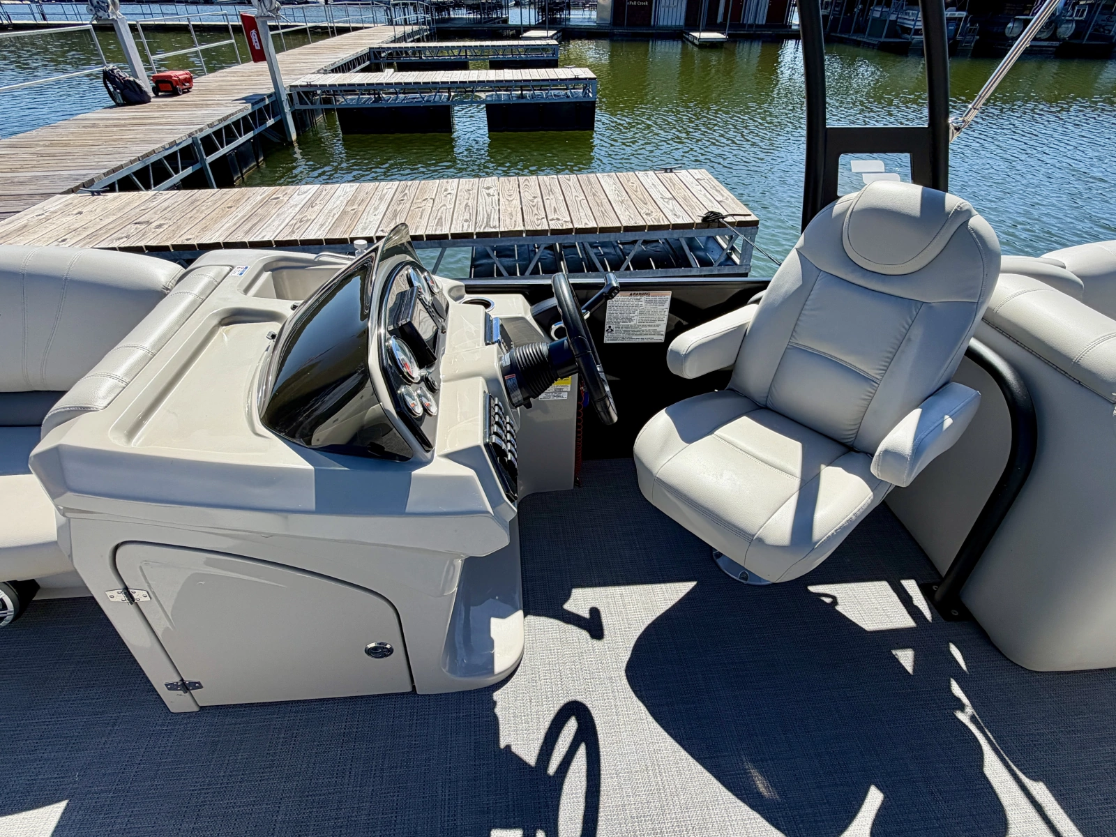 2018 Starcraft SLS 3 Tritoon