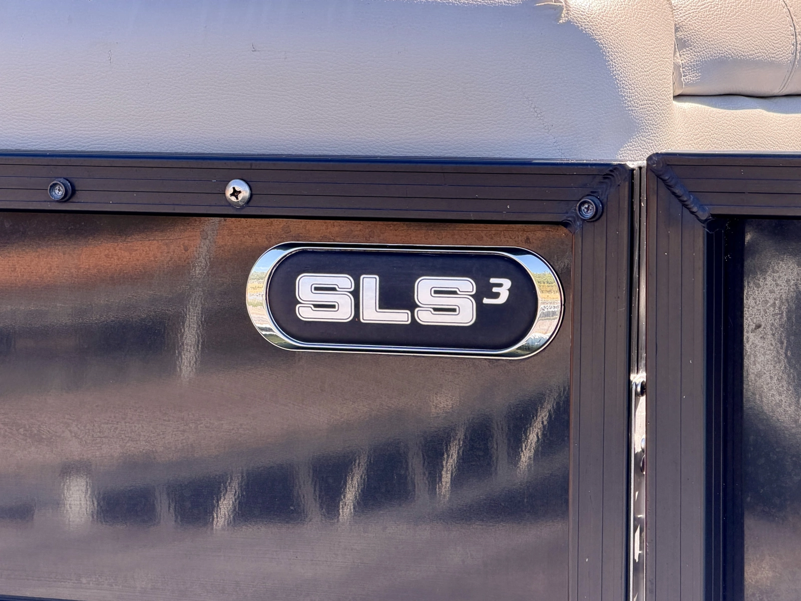 2018 Starcraft SLS 3 Tritoon
