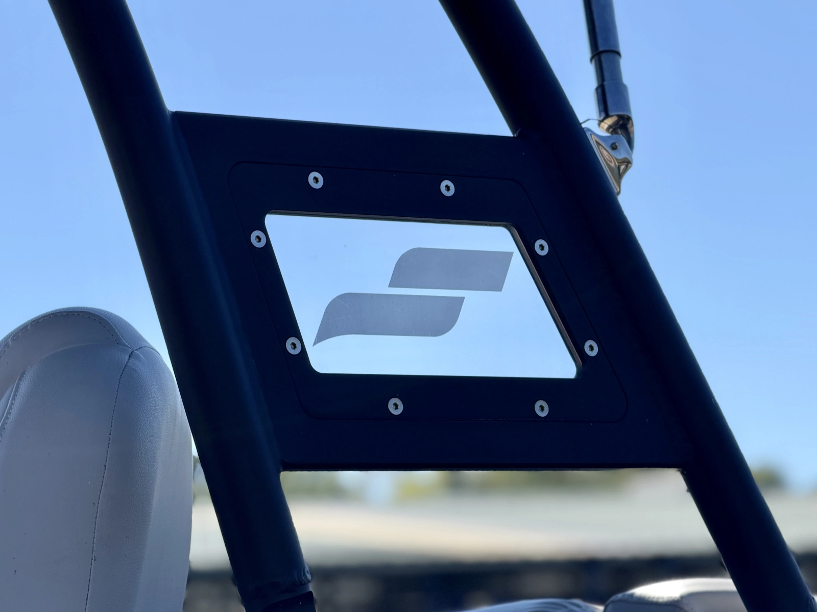2018 Starcraft SLS 3 Tritoon