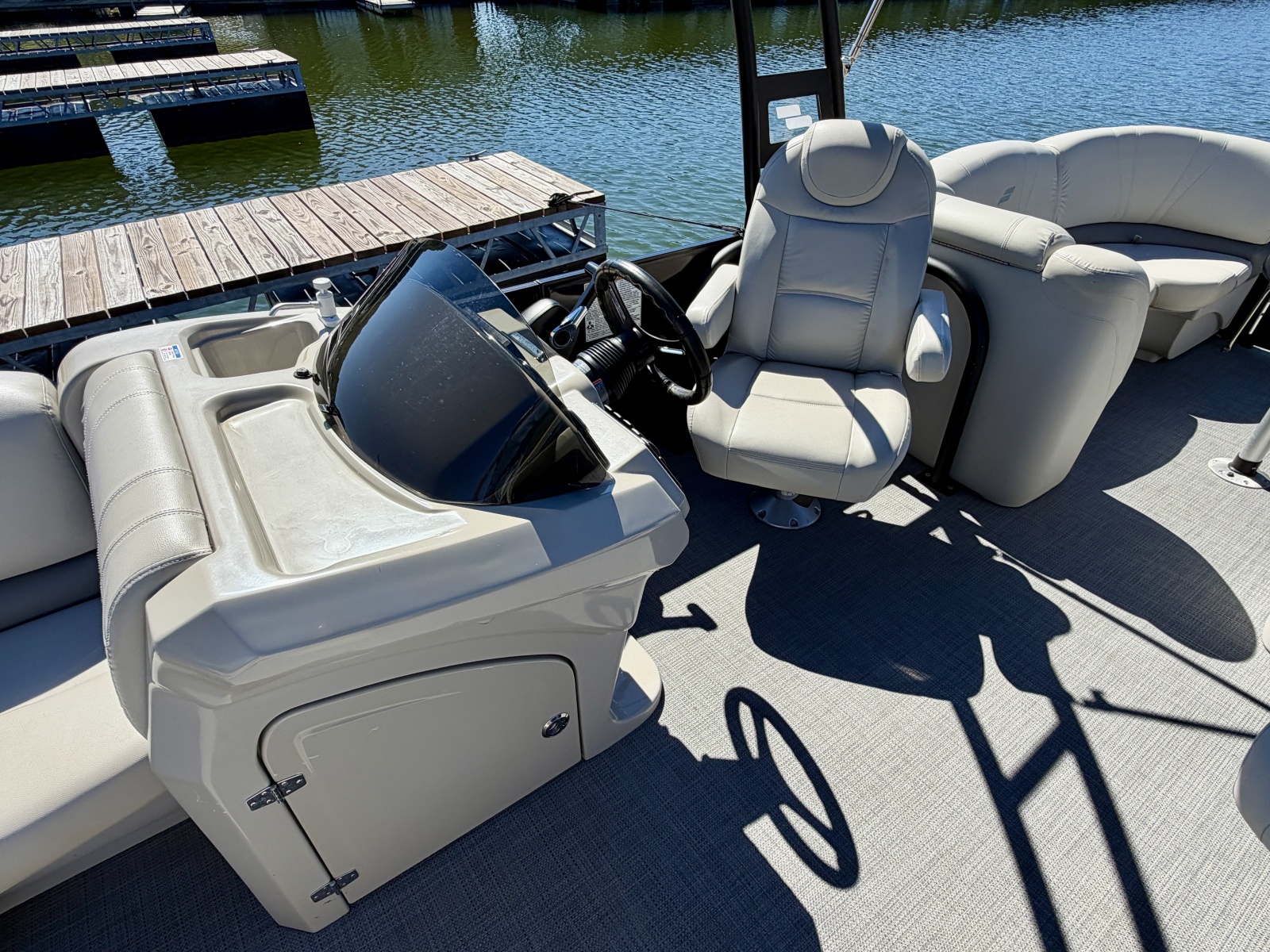 2018 Starcraft SLS 3 Tritoon