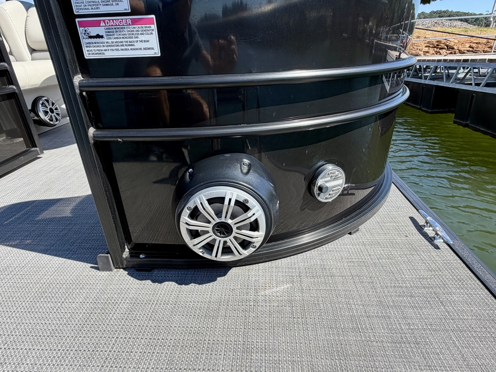 2018 Starcraft SLS 3 Tritoon