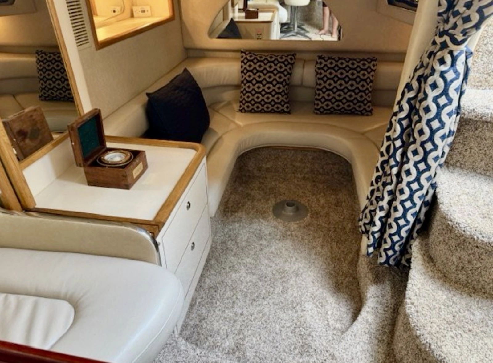 1995 Sea Ray 370 Sundancer