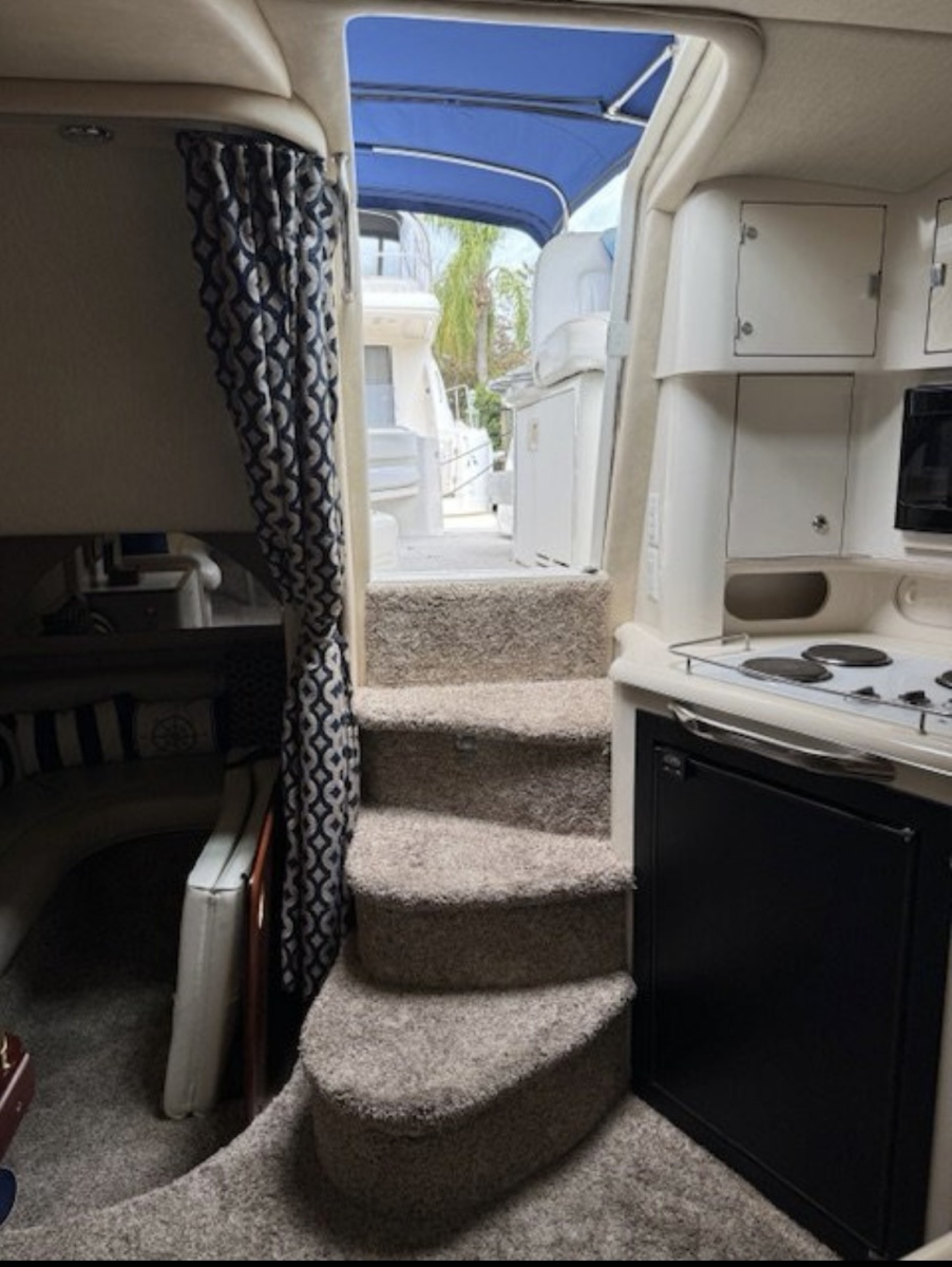 1995 Sea Ray 370 Sundancer