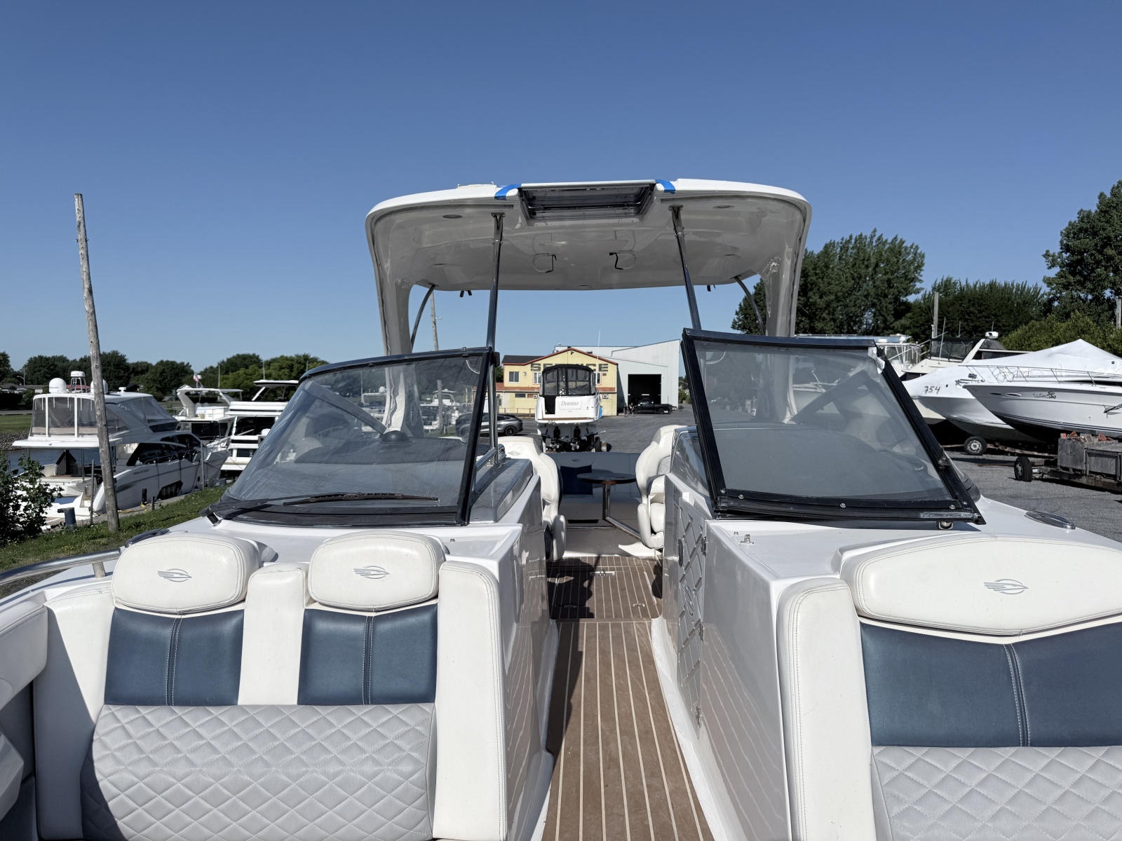 2012 Chaparral 327 SSX