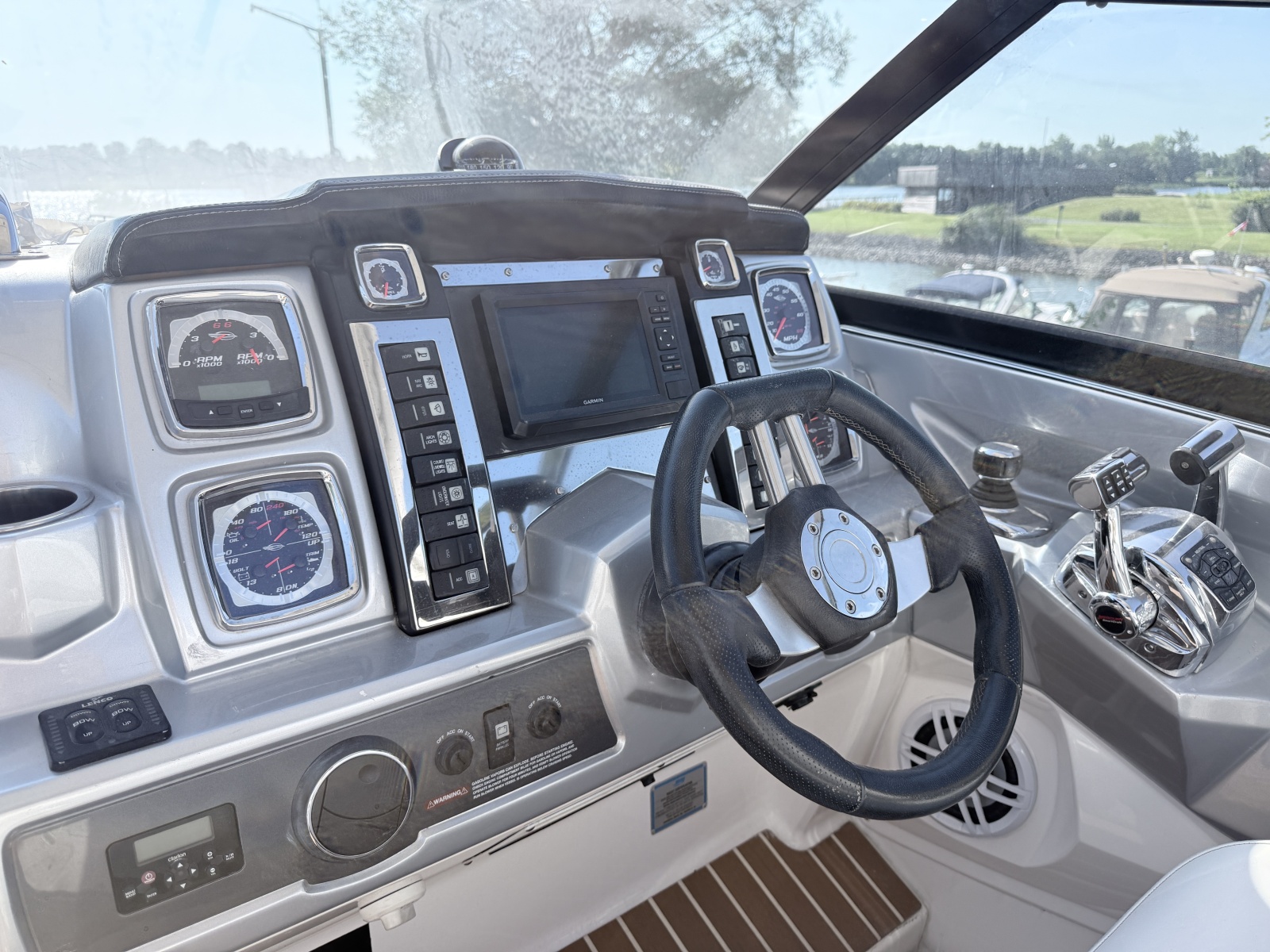 2012 Chaparral 327 SSX