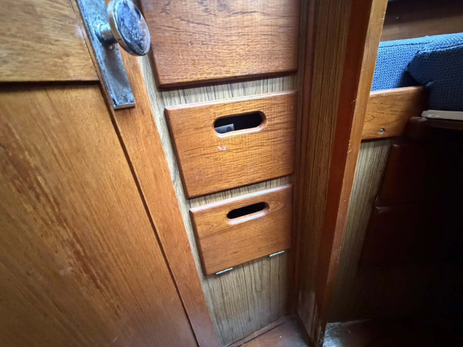 CHAMAR 33ft Allied Yacht For Sale