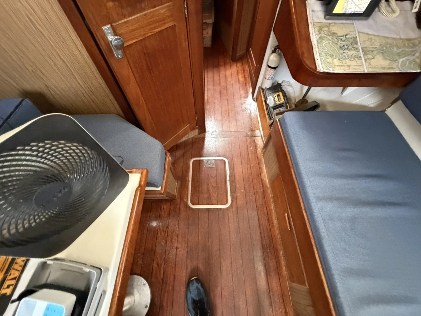CHAMAR 33ft Allied Yacht For Sale
