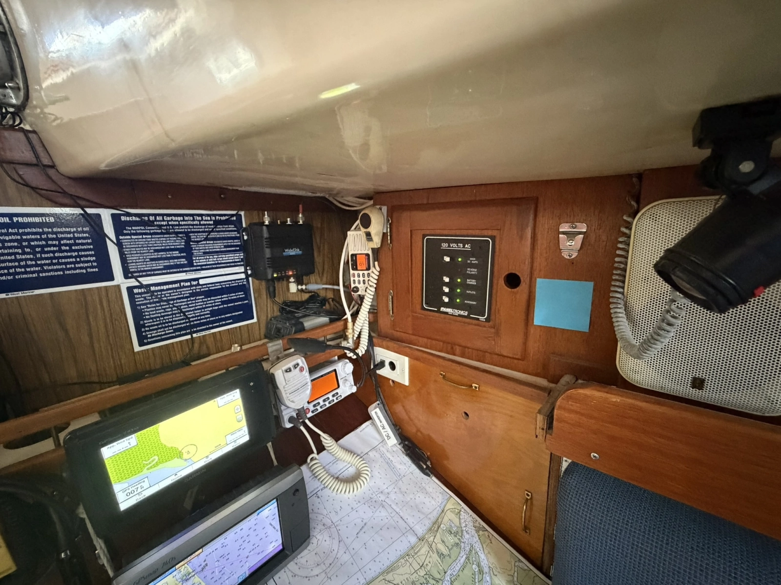 CHAMAR 33ft Allied Yacht For Sale