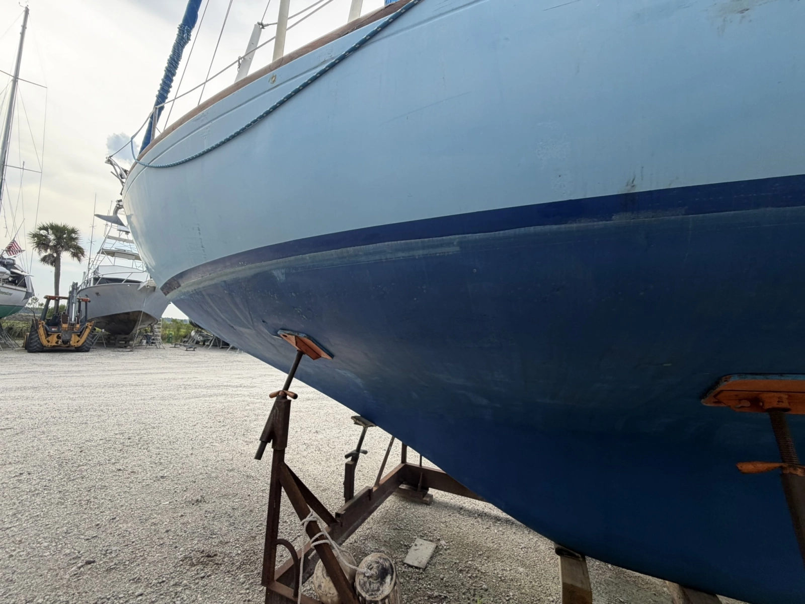 CHAMAR 33ft Allied Yacht For Sale