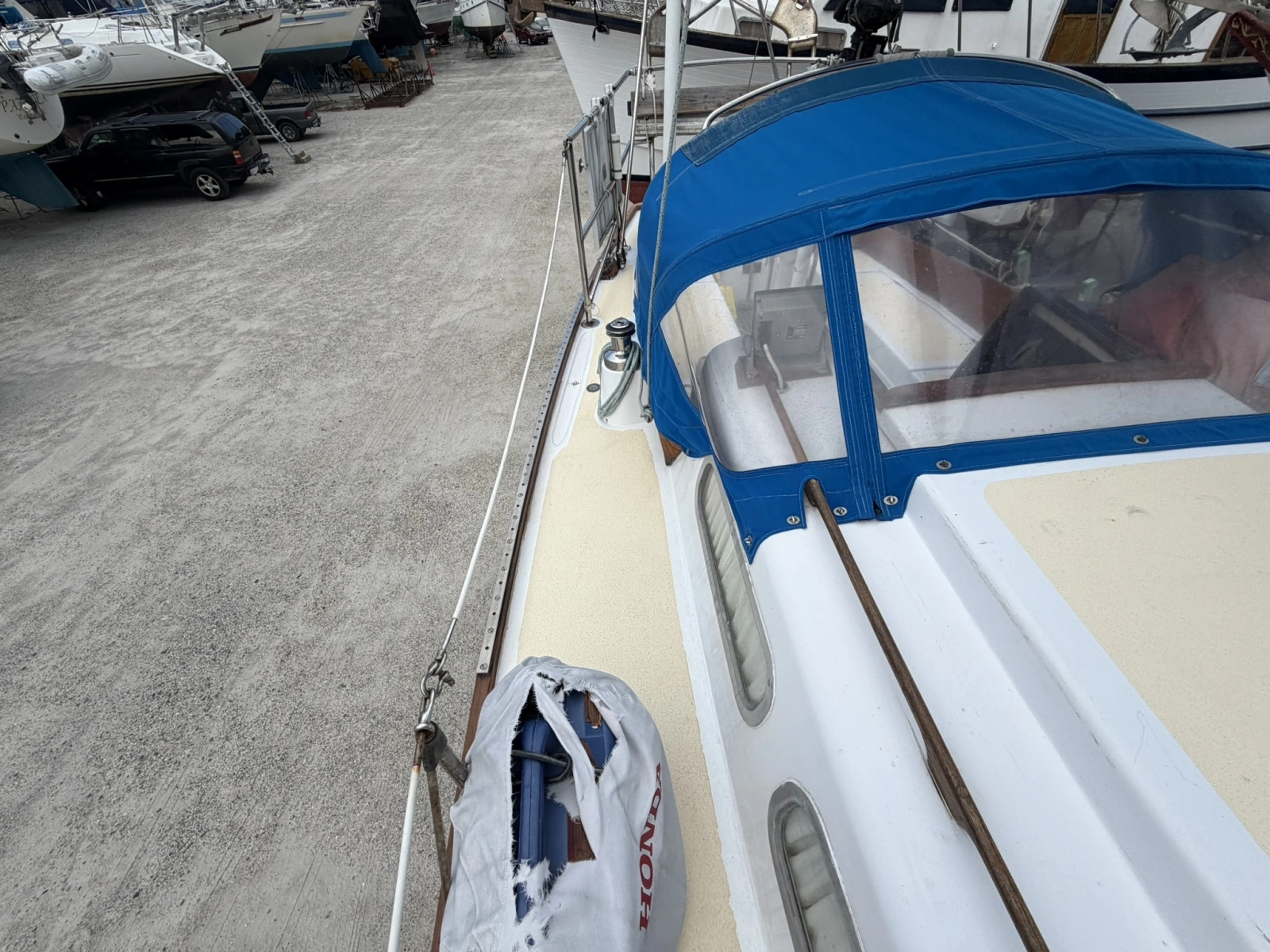 CHAMAR 33ft Allied Yacht For Sale