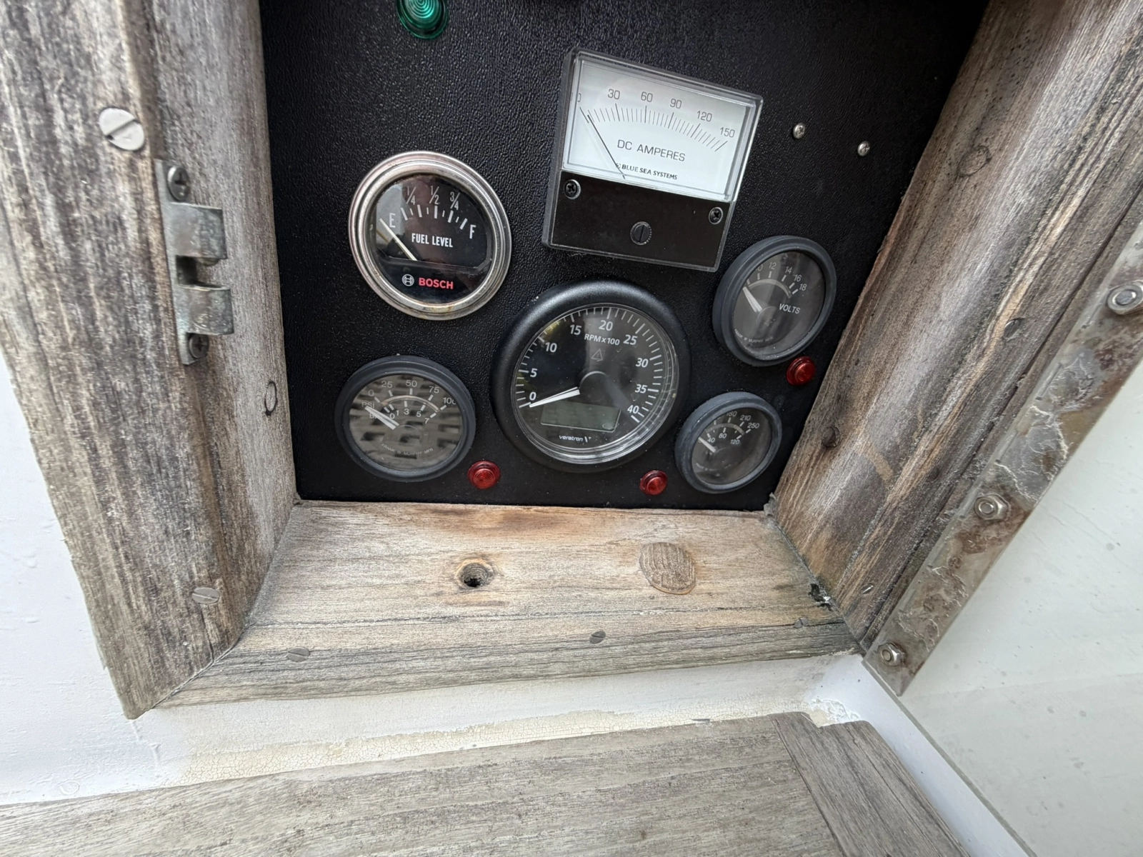 CHAMAR 33ft Allied Yacht For Sale