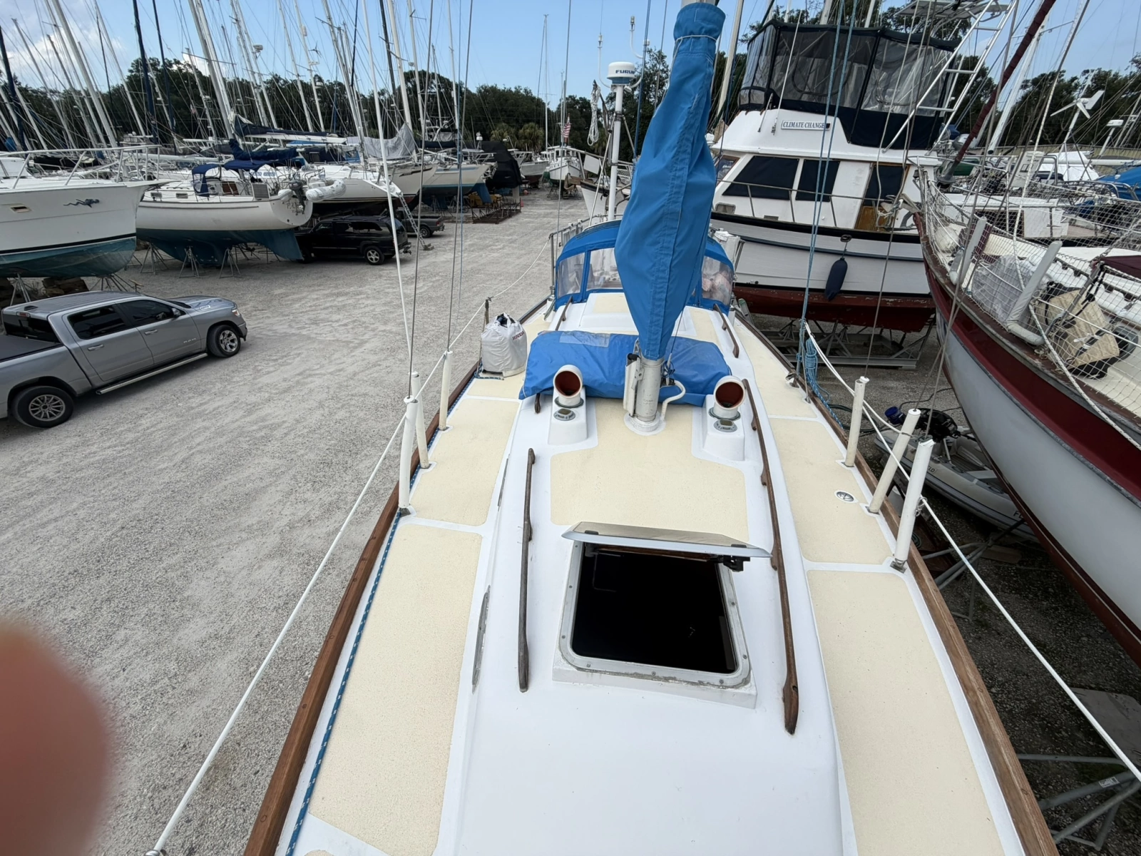 CHAMAR 33ft Allied Yacht For Sale