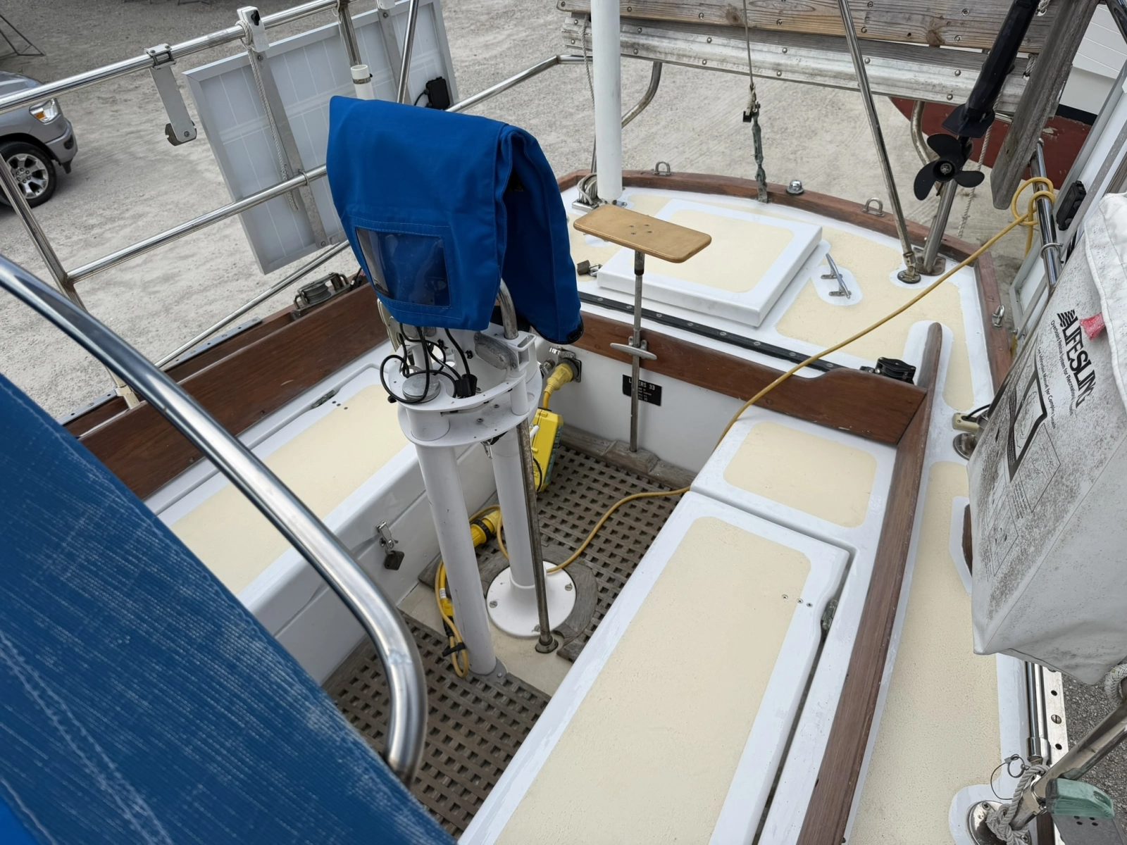 CHAMAR 33ft Allied Yacht For Sale
