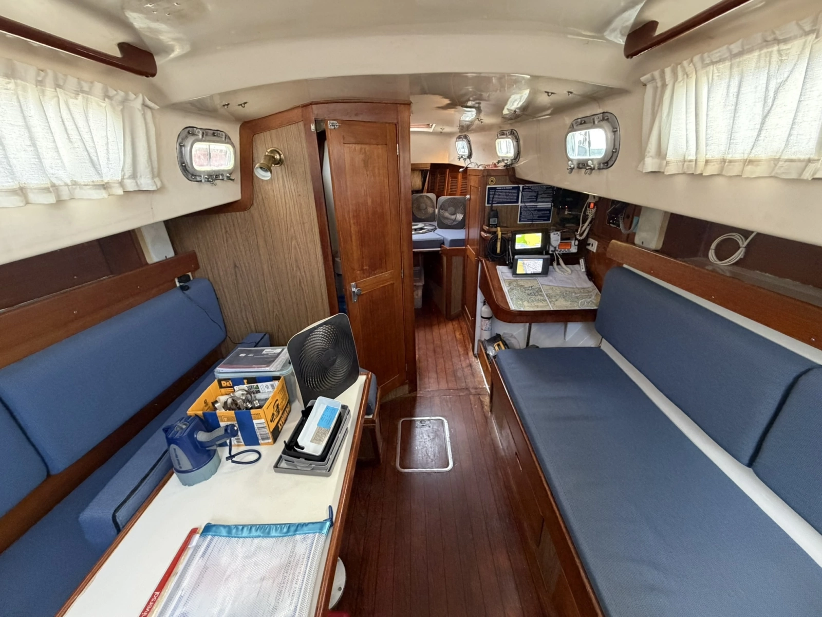 CHAMAR 33ft Allied Yacht For Sale