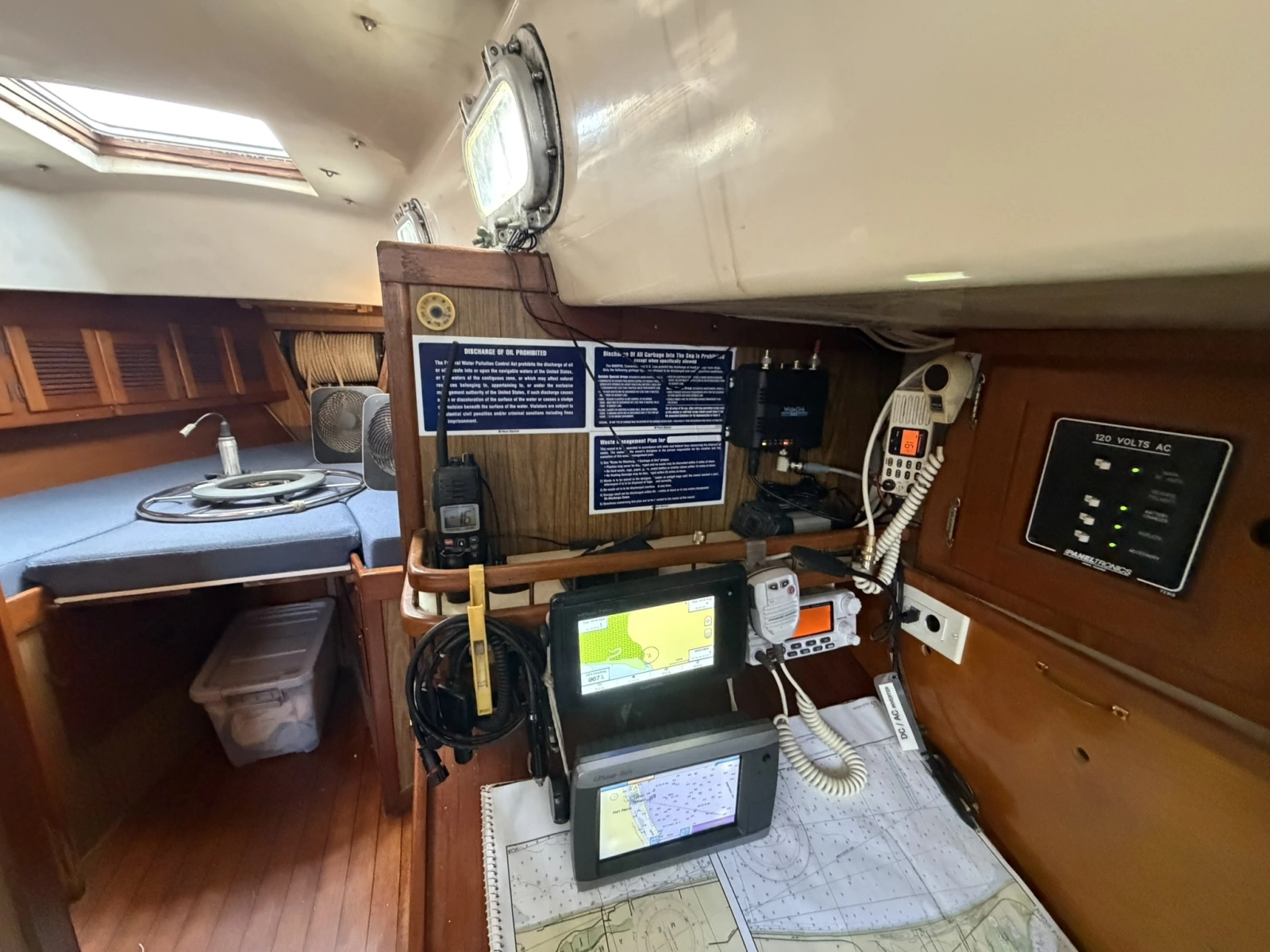 CHAMAR 33ft Allied Yacht For Sale