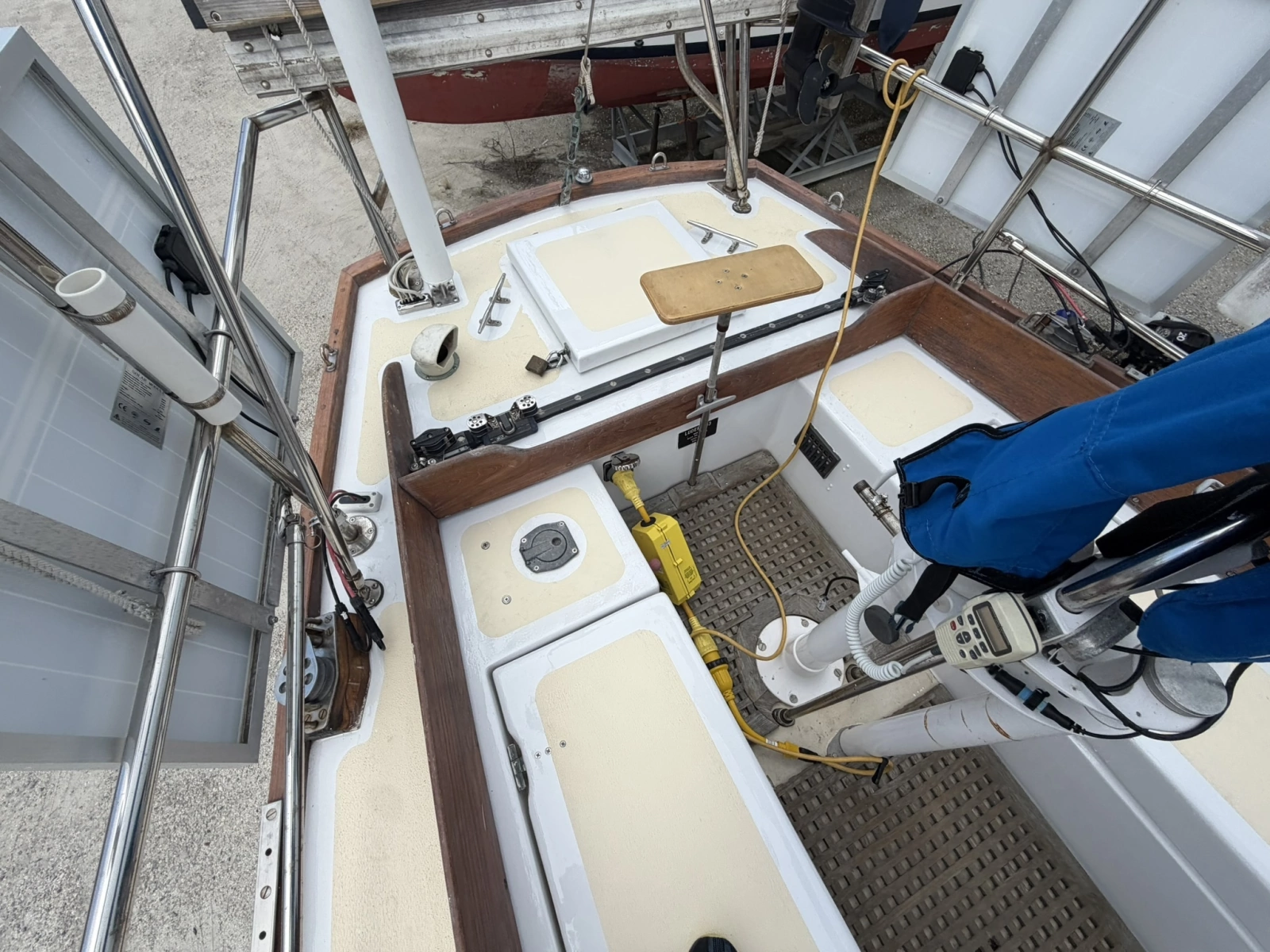 CHAMAR 33ft Allied Yacht For Sale