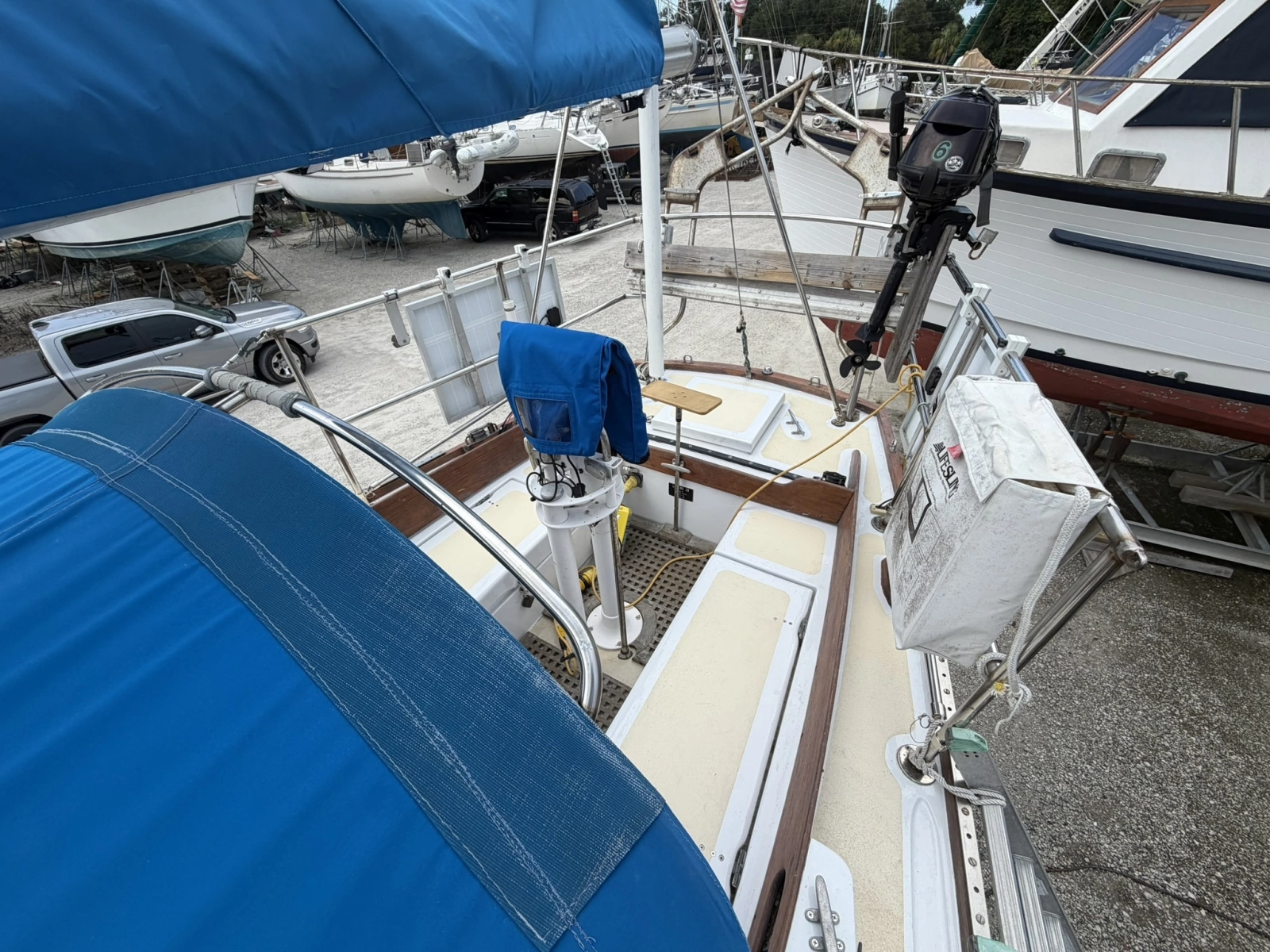 CHAMAR 33ft Allied Yacht For Sale