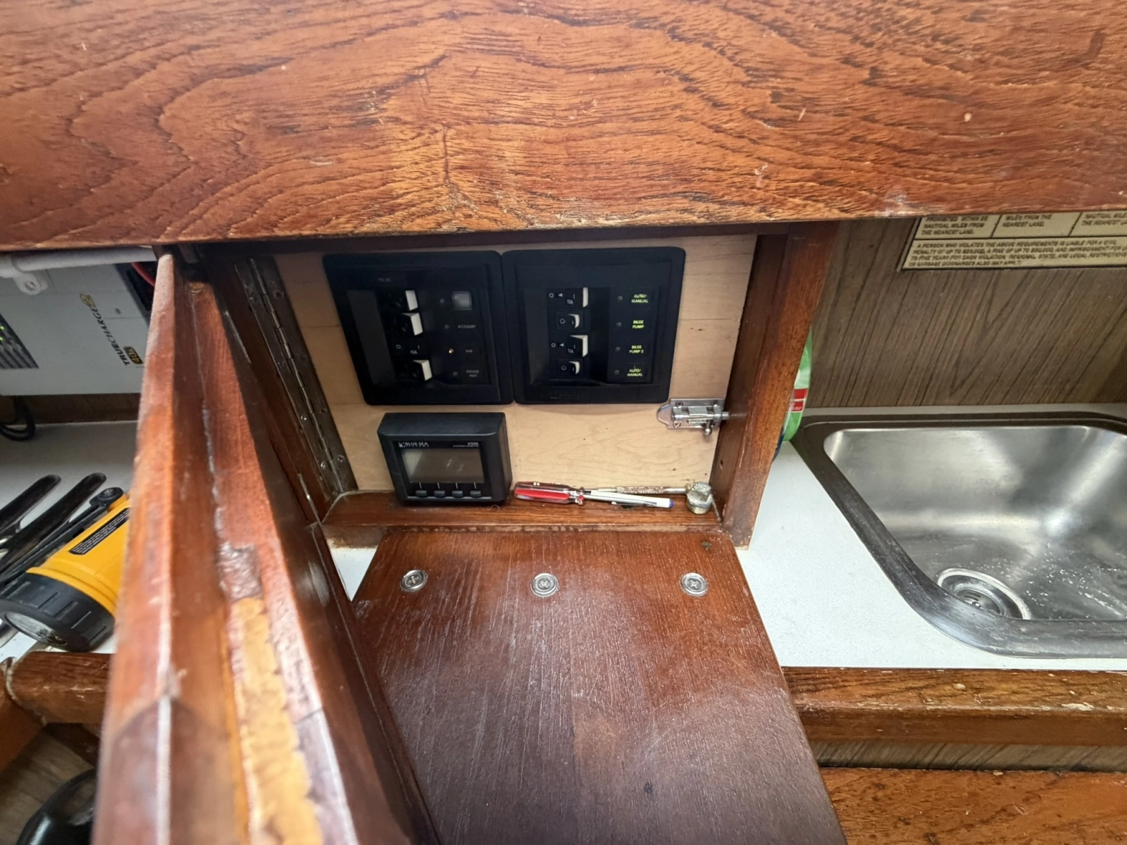 CHAMAR 33ft Allied Yacht For Sale
