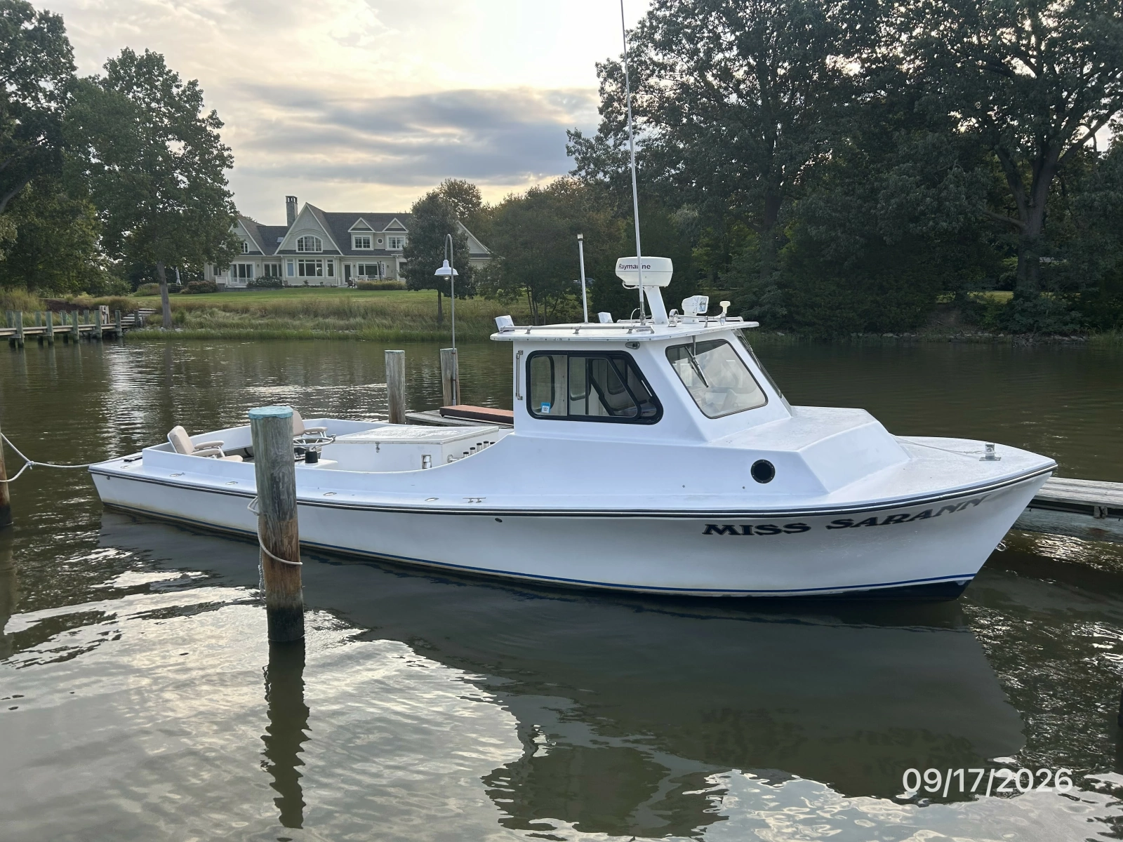 31' Markley/Big Jack starboard forward profile