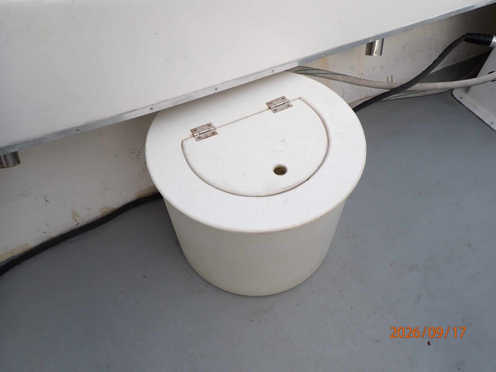 31' Markley/Big Jack cockpit livewell