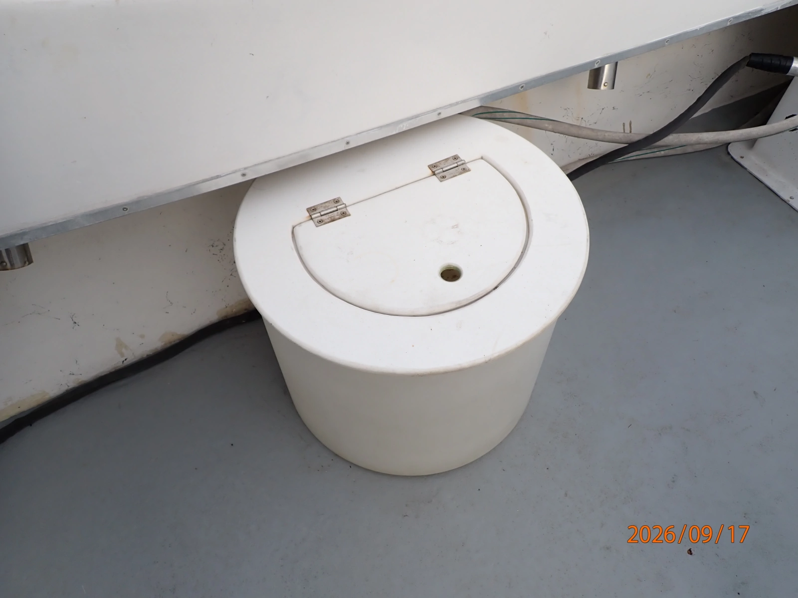 31' Markley/Big Jack cockpit livewell