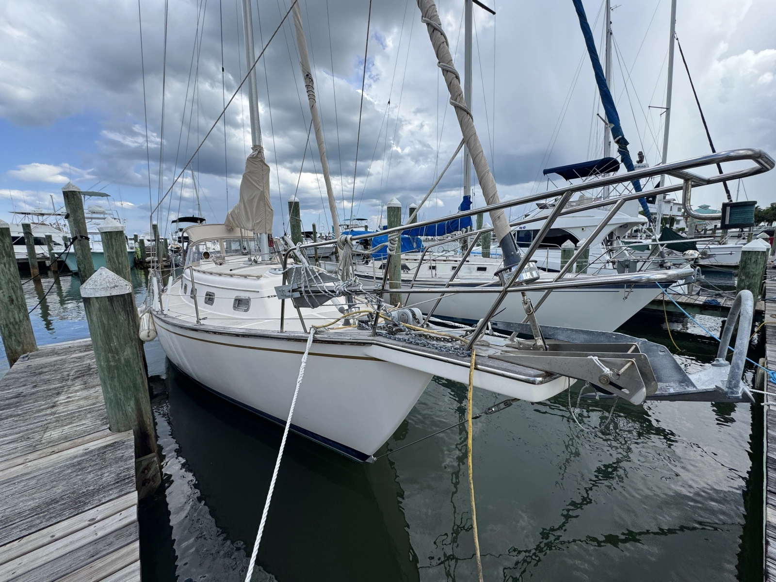 32ft Island Packet Yacht For Sale