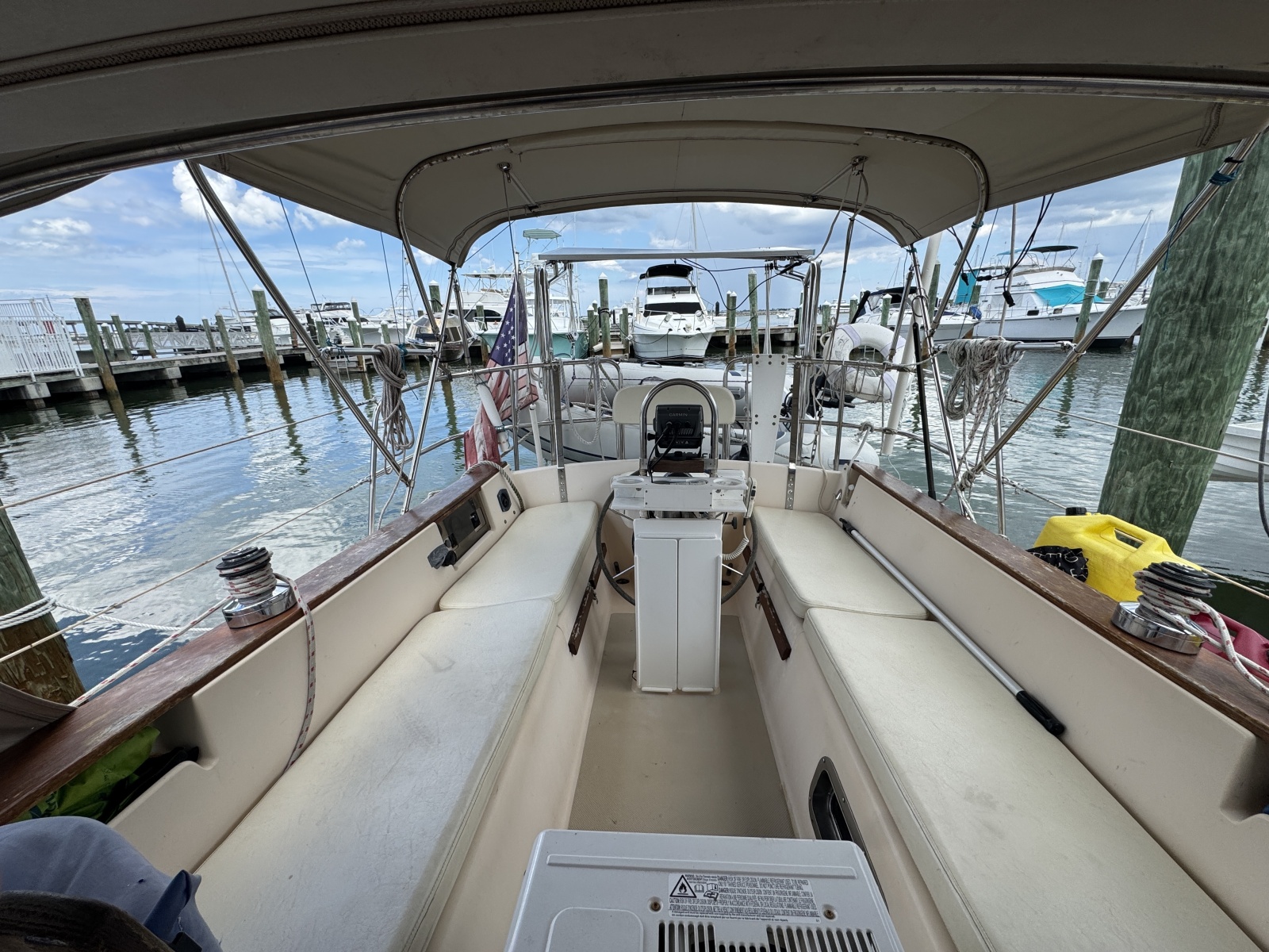 1994 Island Packet 32