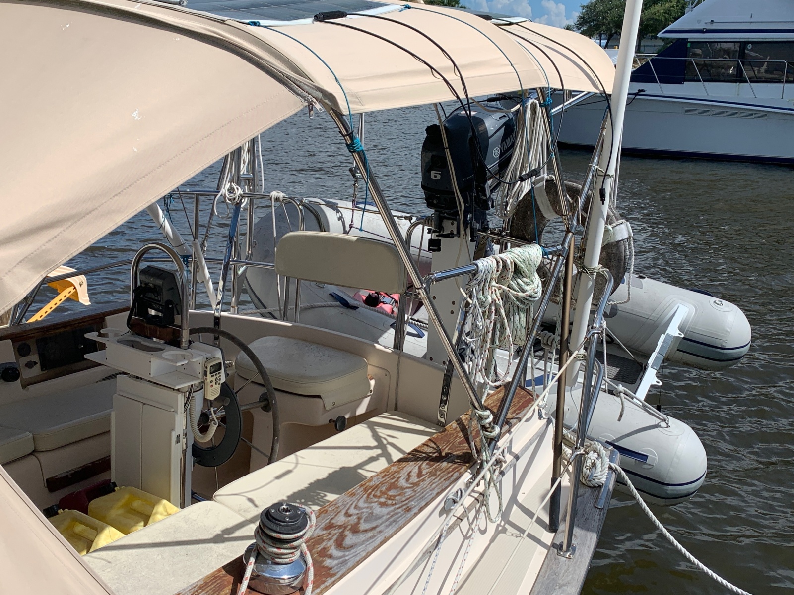 1994 Island Packet 32