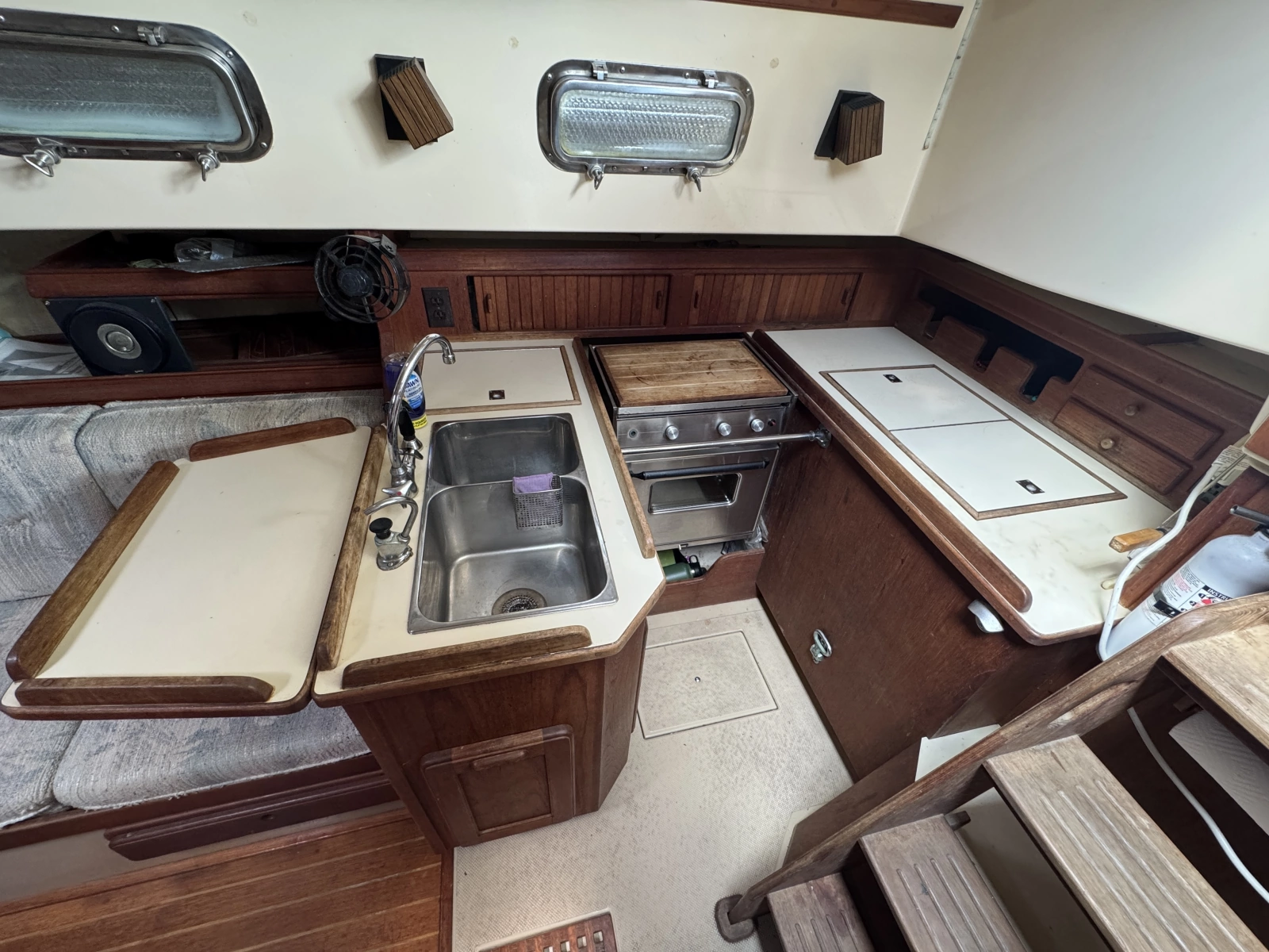 32ft Island Packet Yacht For Sale