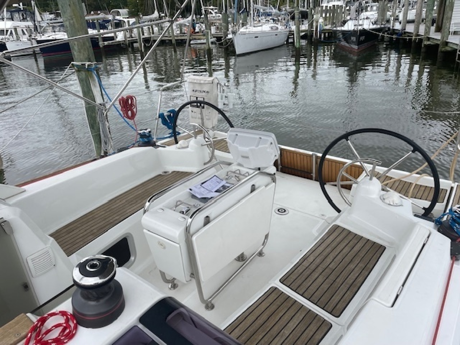 2017 Jeanneau 389