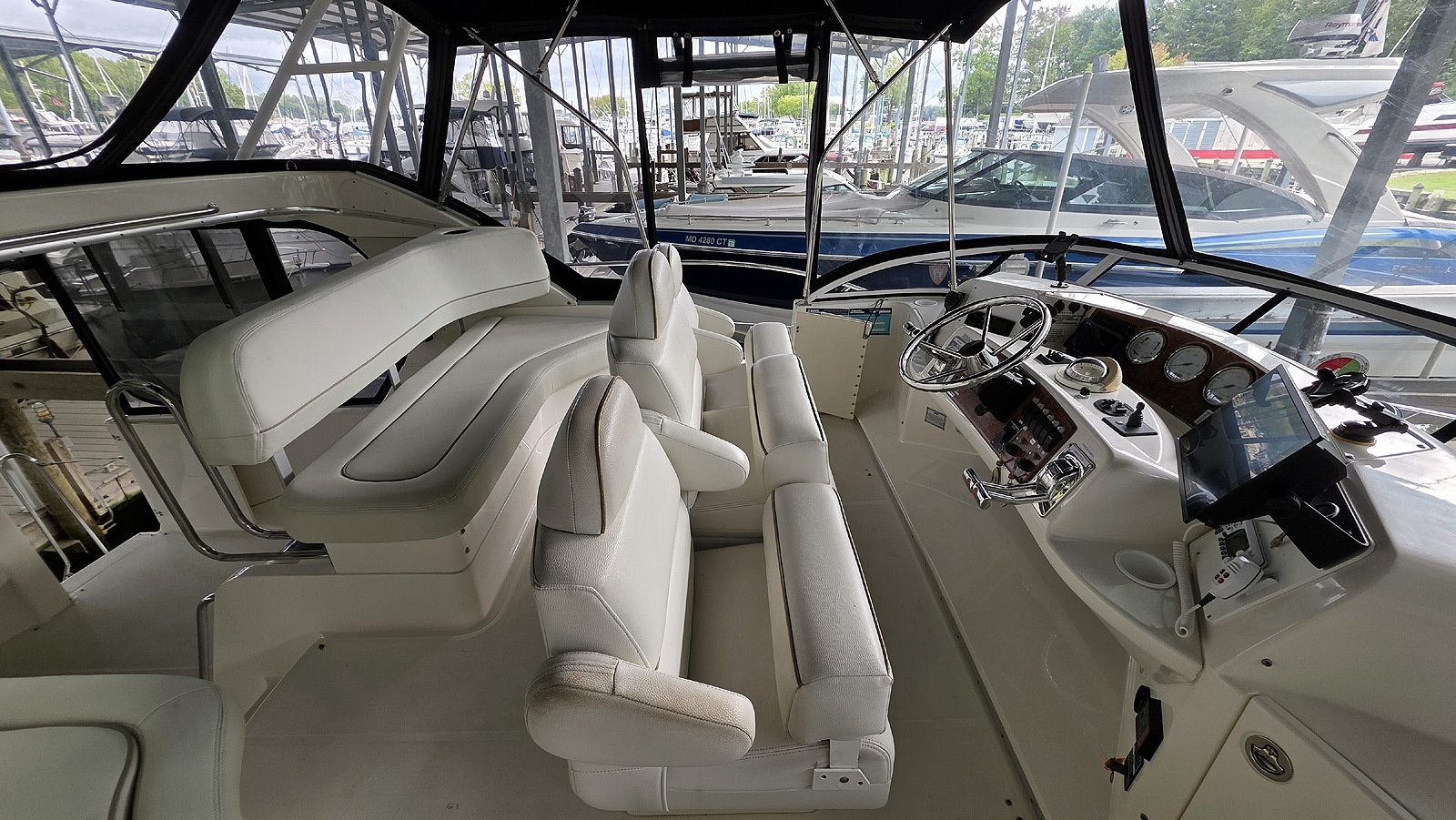 Flybridge Port