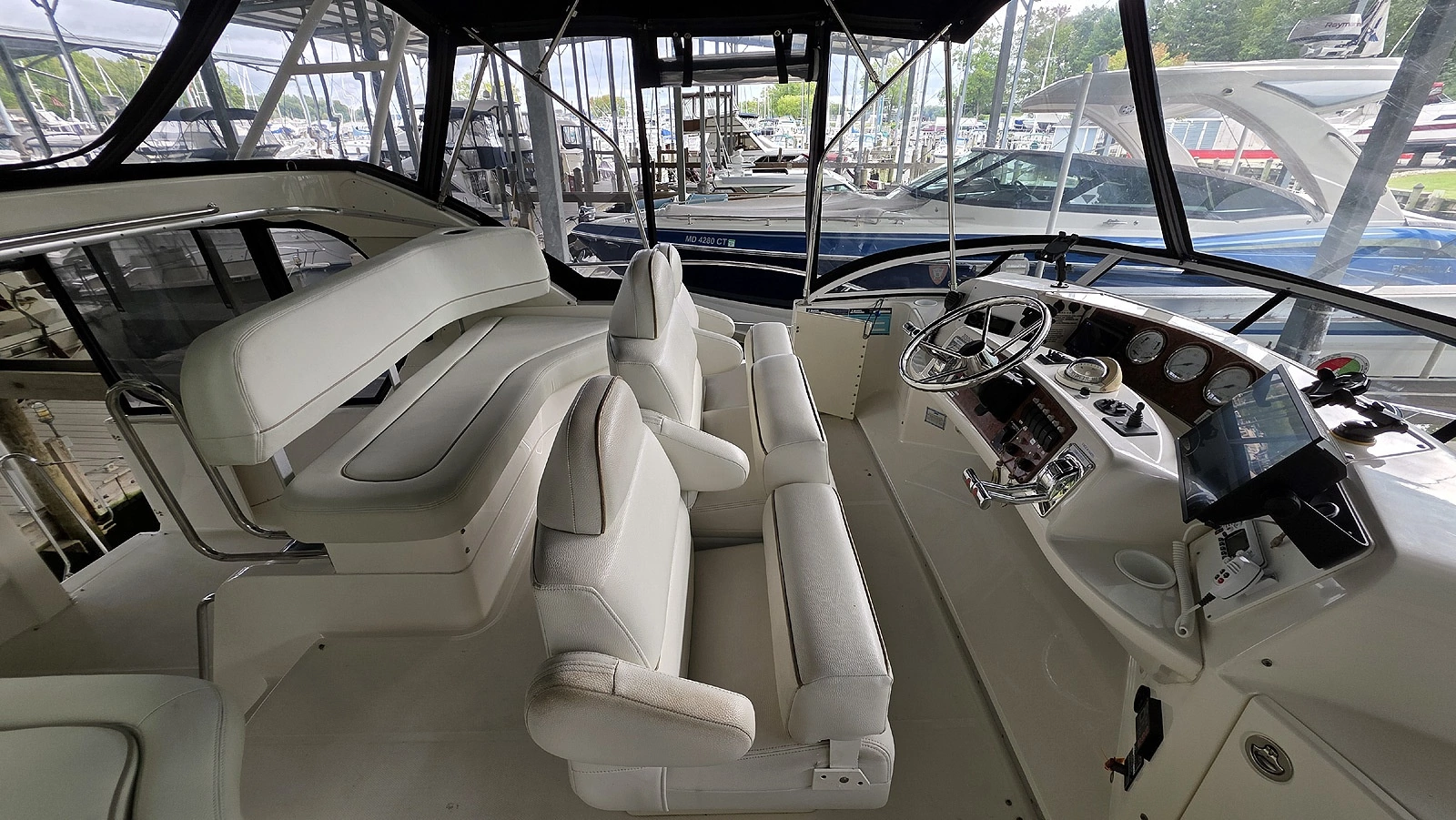 Flybridge Port