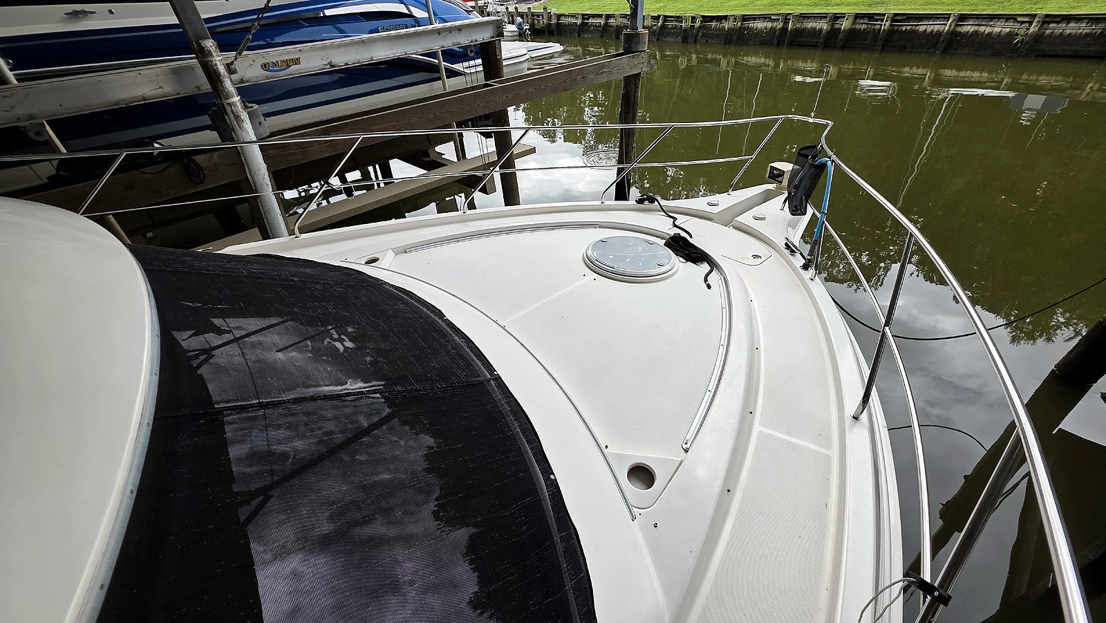 Fore Deck Port Forward