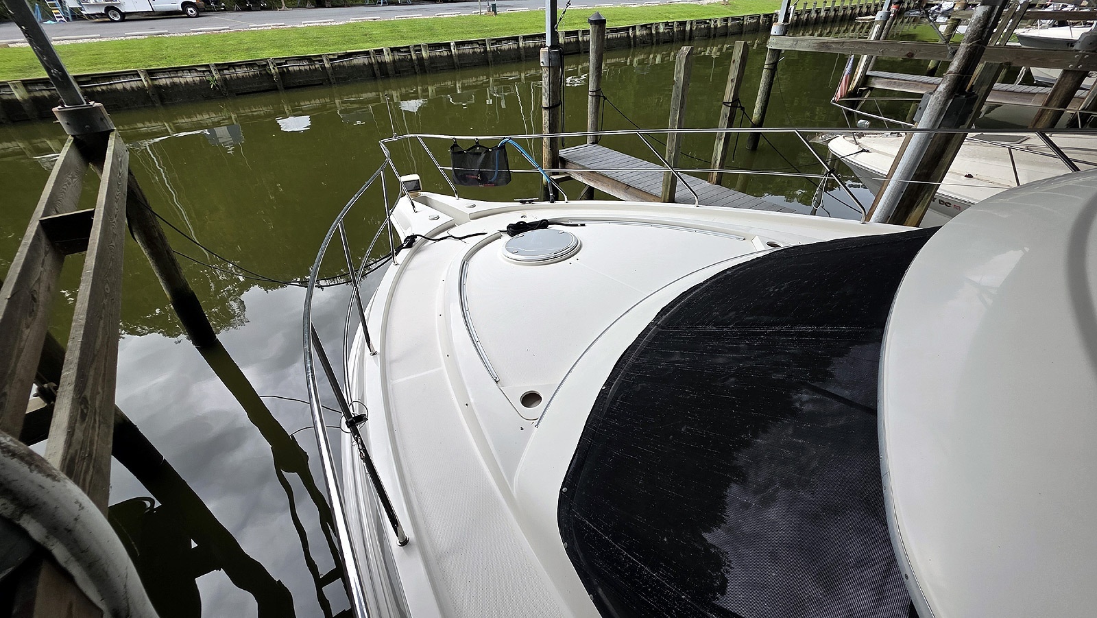 Fore Deck Starboard Forward