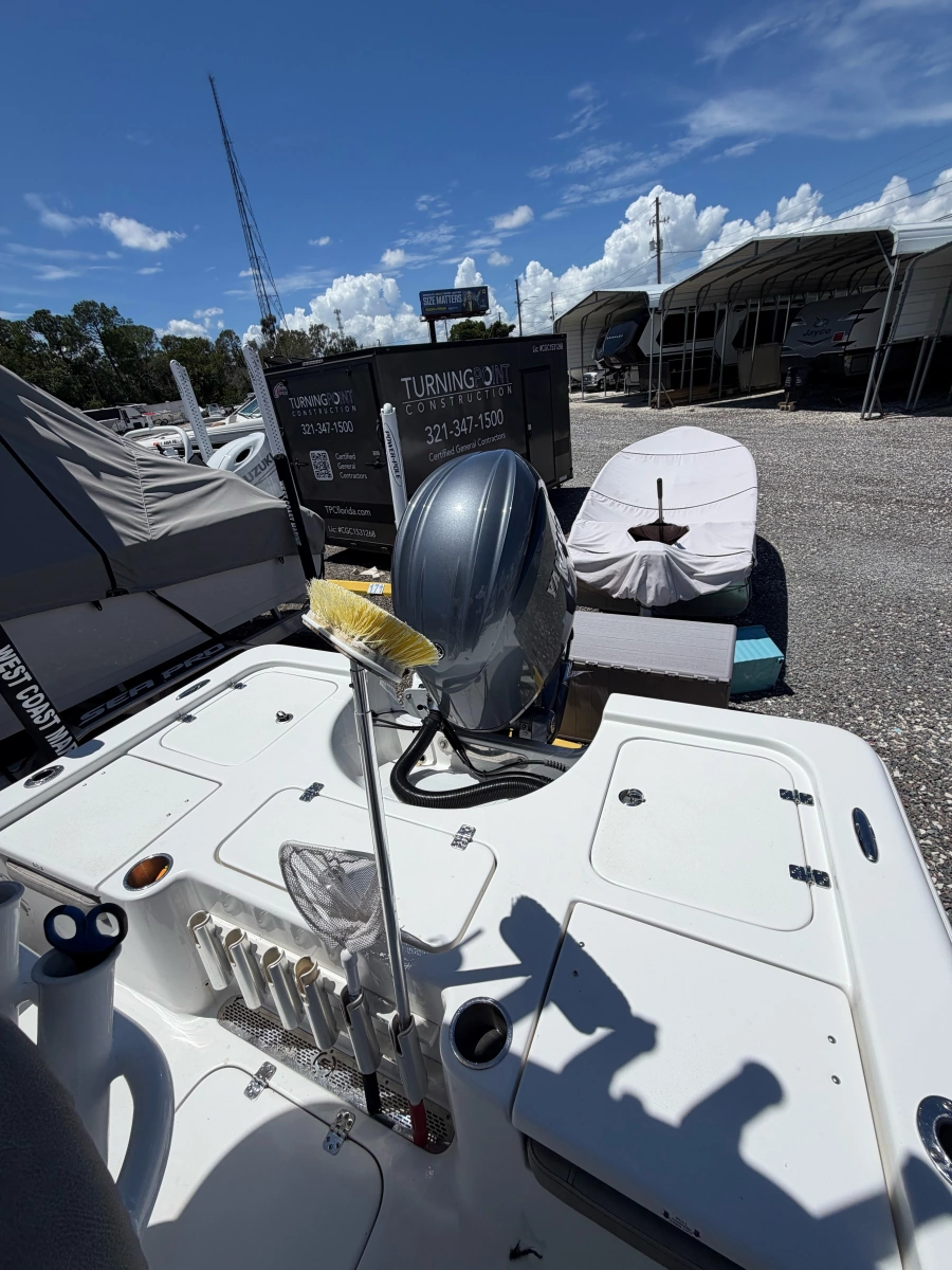 2024 Sea Pro 210 Bay