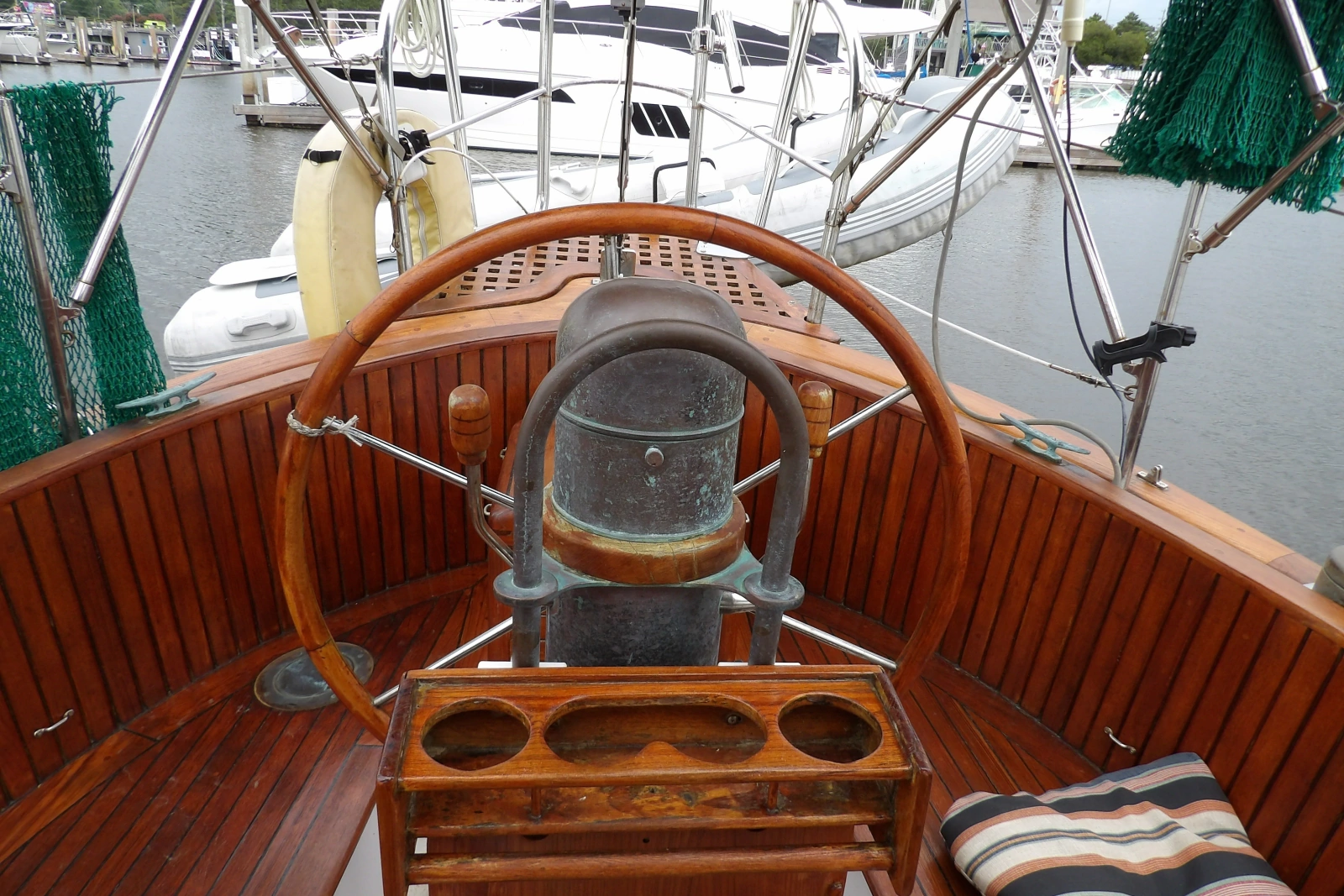 1986 Hans Christian 43 T
