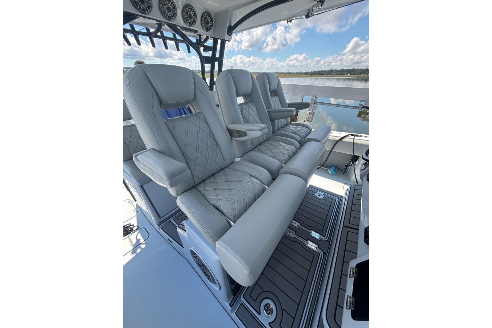 2023 Barker Boatworks 40 HPC
