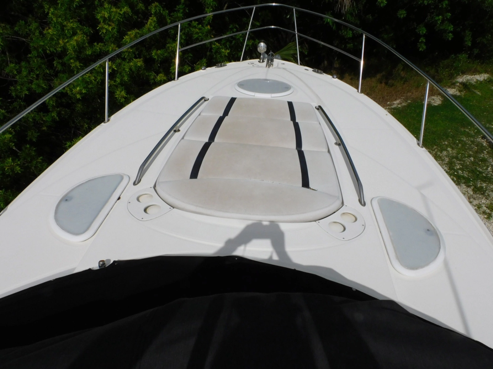 2007 Monterey 330 Sport Yacht