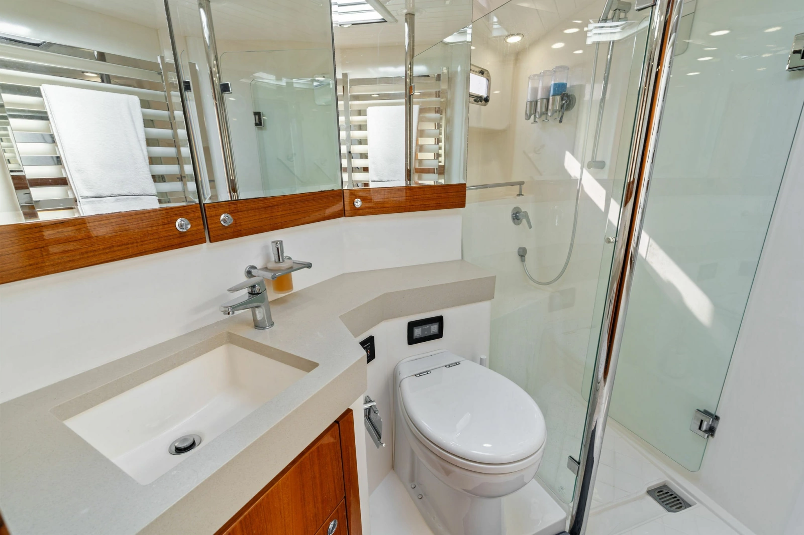 2016 Maritimo M58